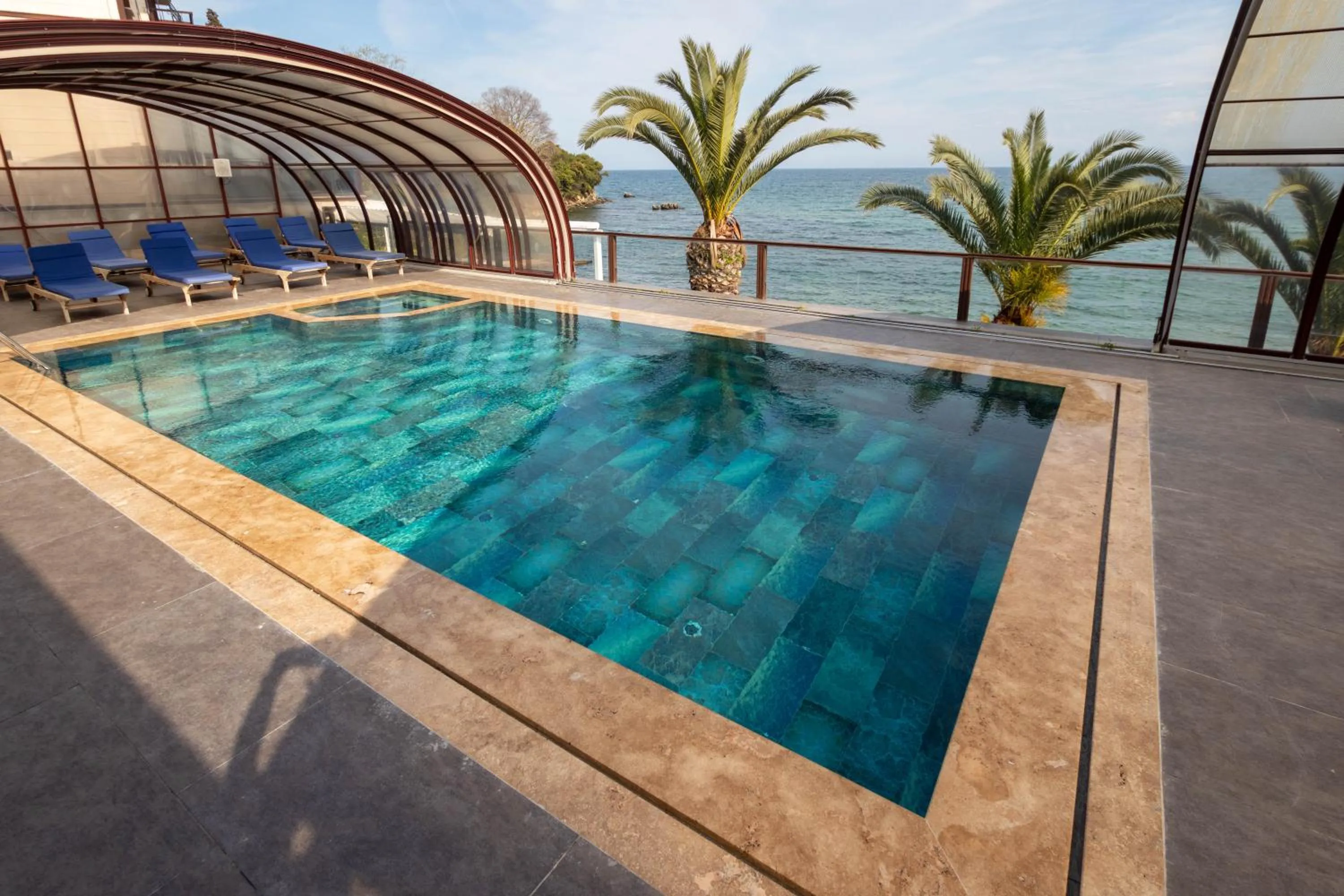 Swimming pool in Sinop Antik Otel