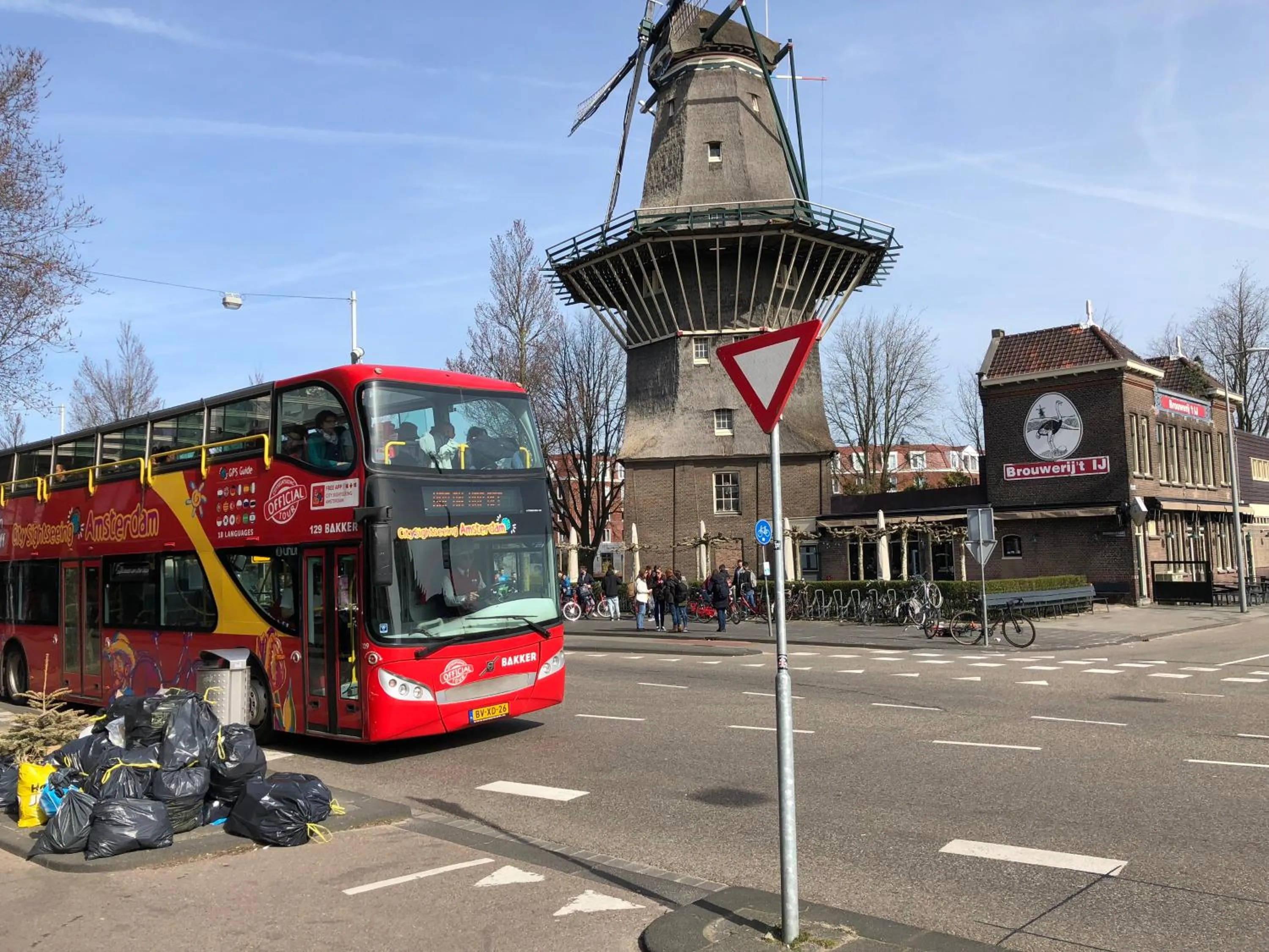 Property Building in Romantic room in a houseboat