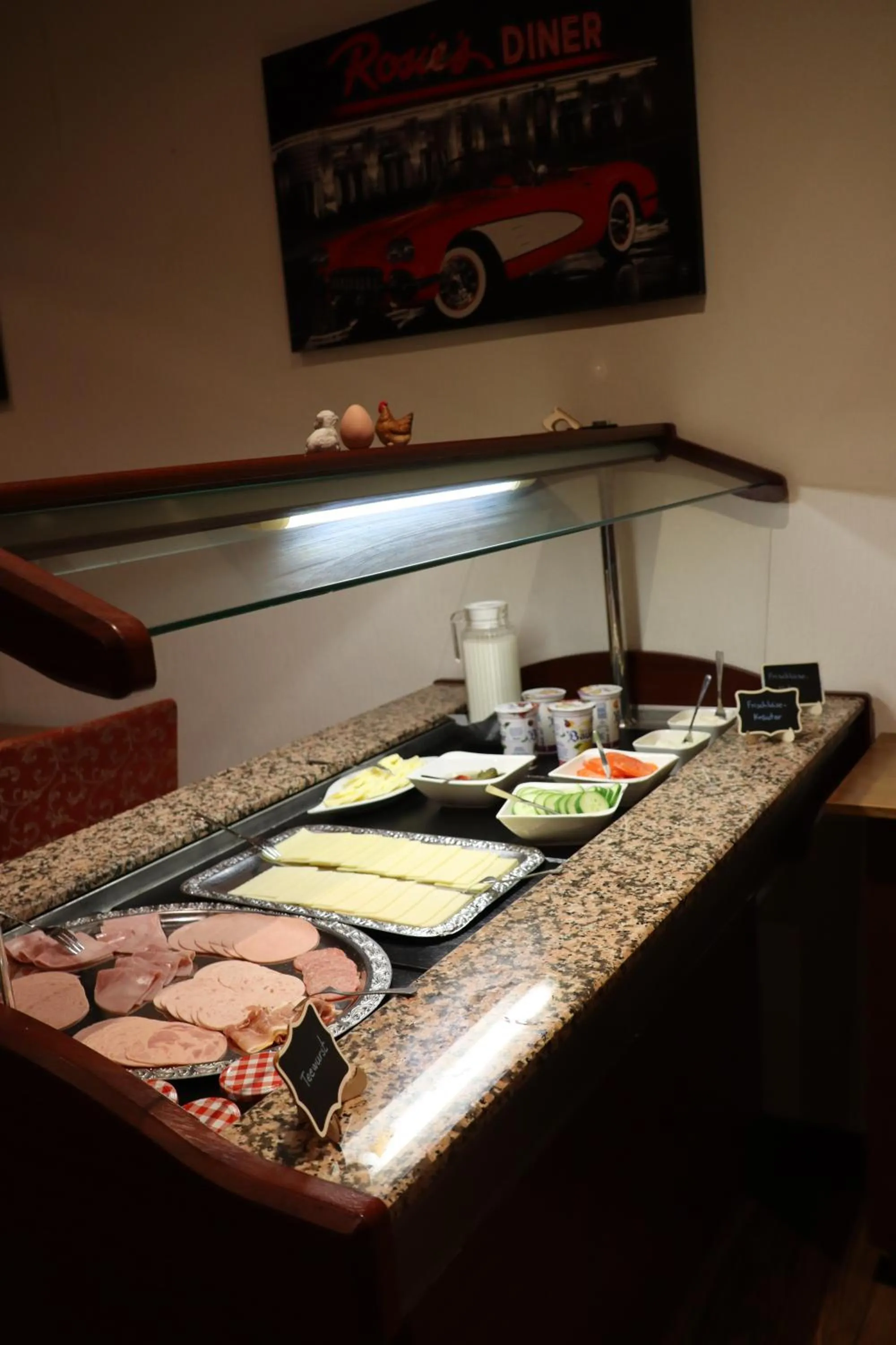 Buffet breakfast in Hotel Haarener Hof