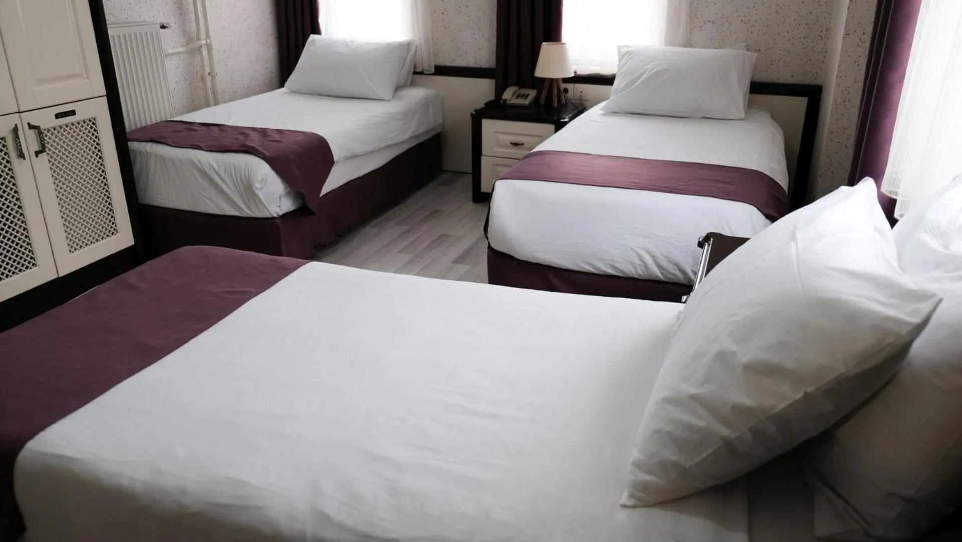 Bed in Kucuk Velic Hotel