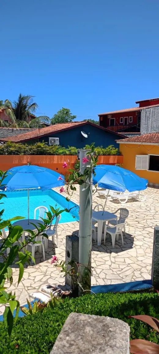 Swimming pool in Pousada Sol do Araçá