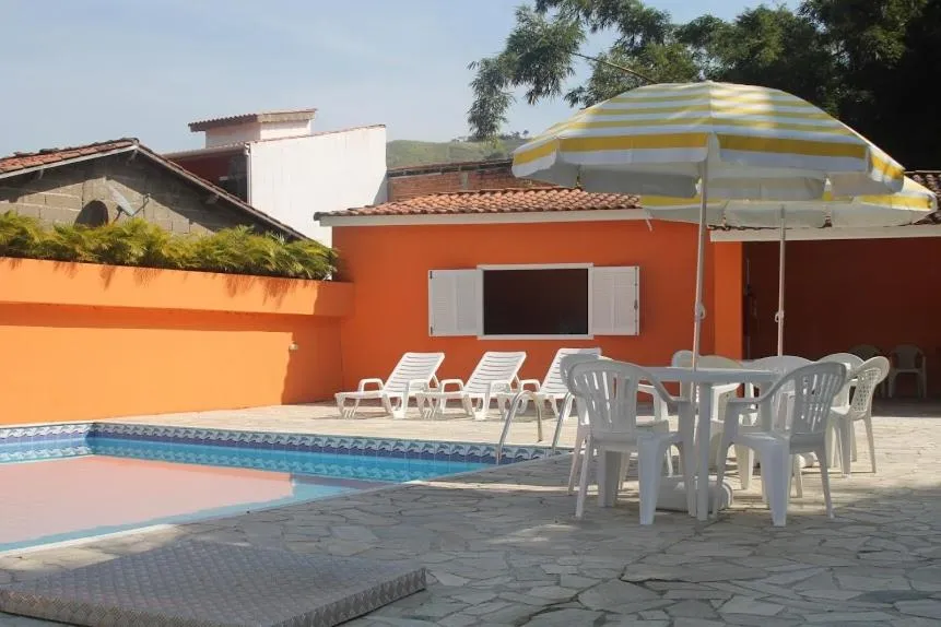 Swimming pool in Pousada Sol do Araçá