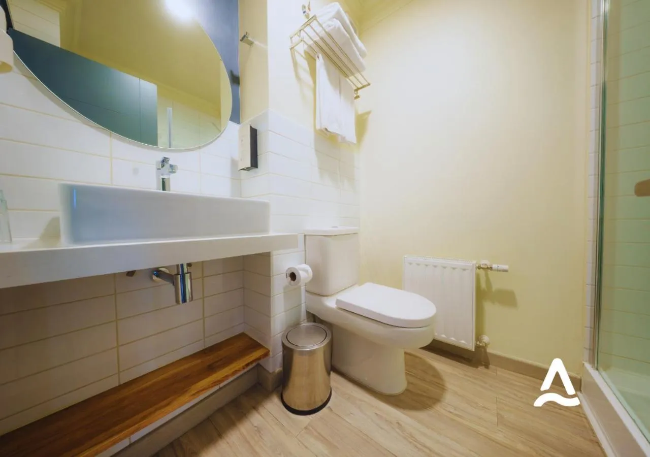 Bathroom in Almasur Express Punta Arenas