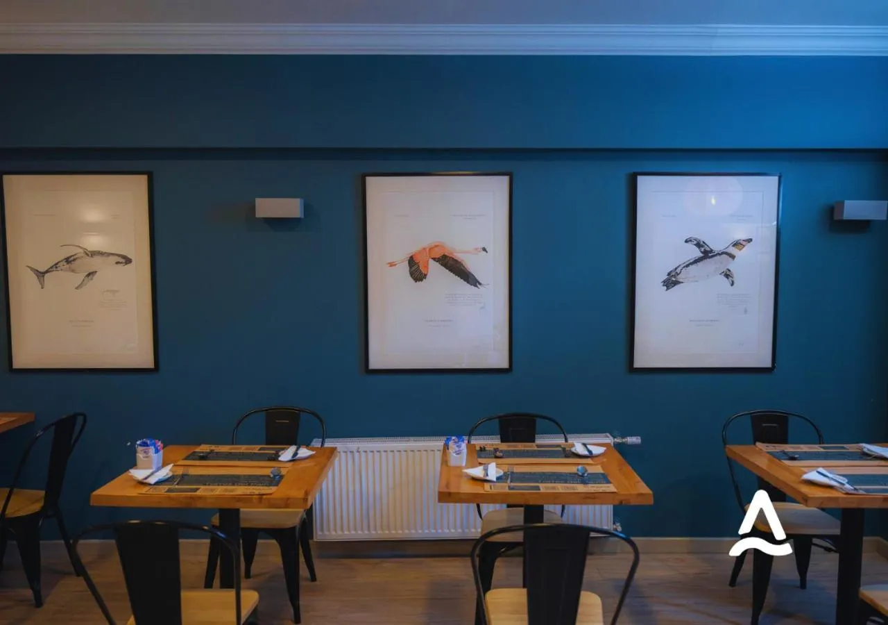 Dining area in Almasur Express Punta Arenas