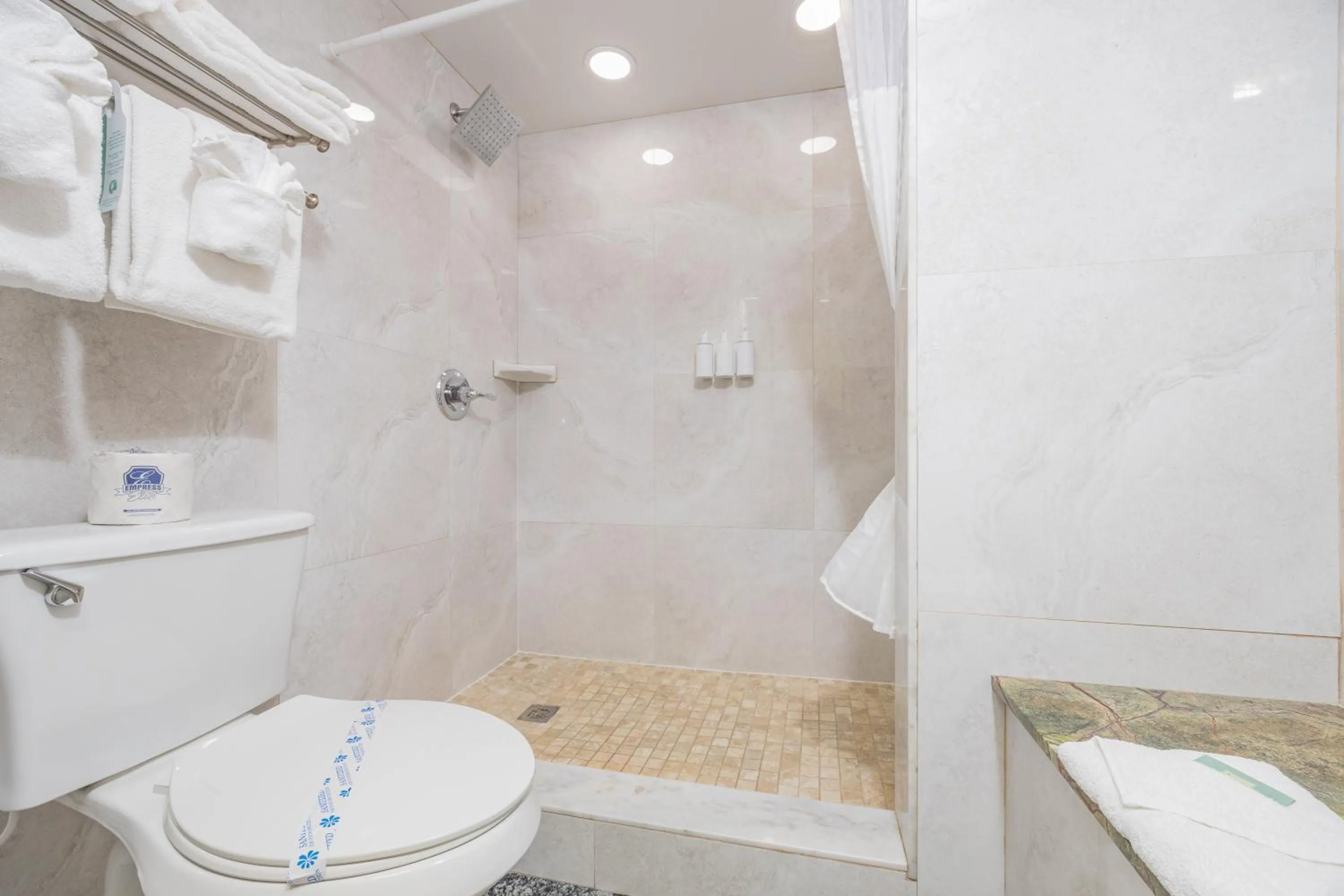 Shower in The Ponce St. Augustine Hotel