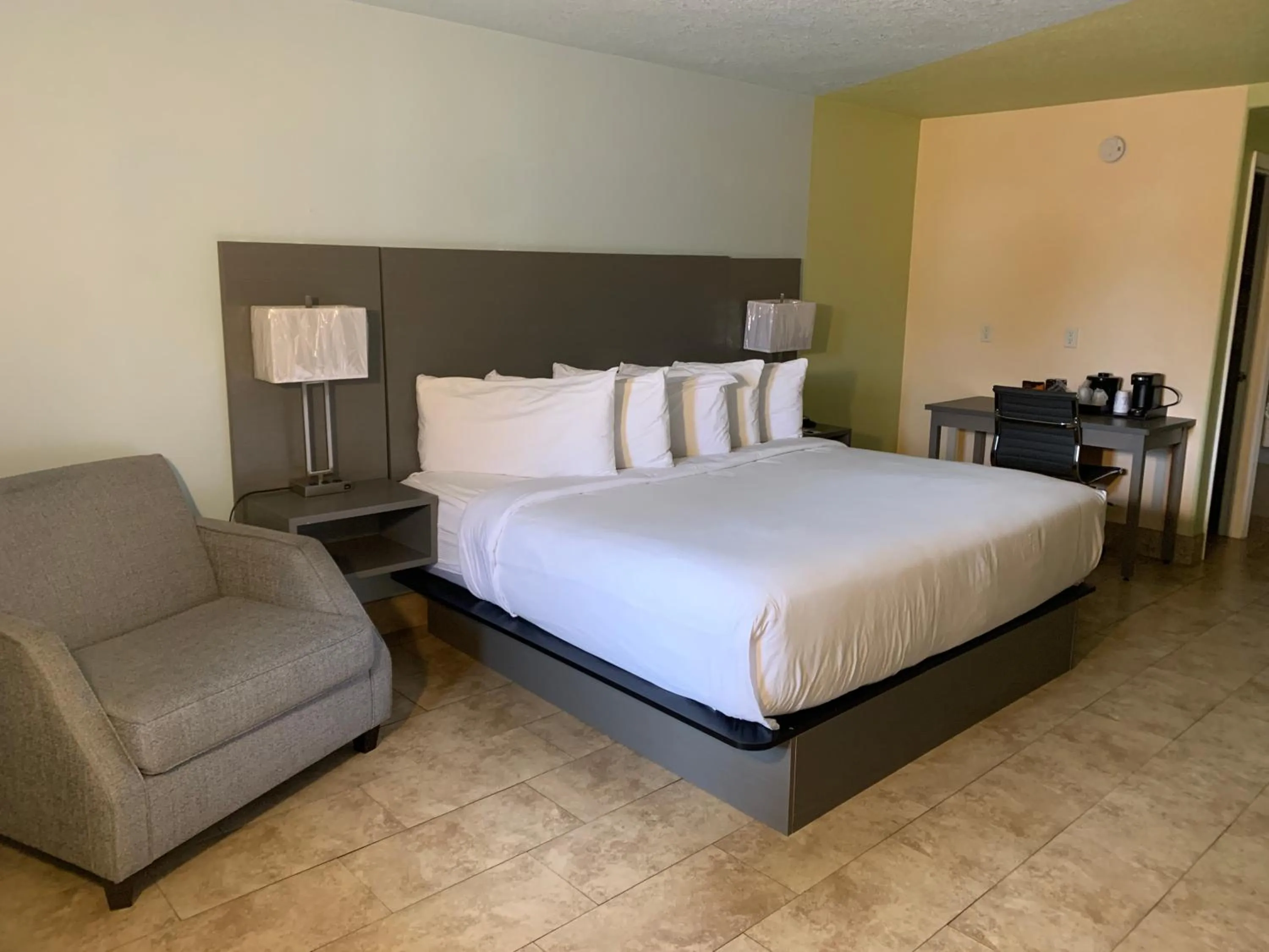 Bed in The Ponce St. Augustine Hotel