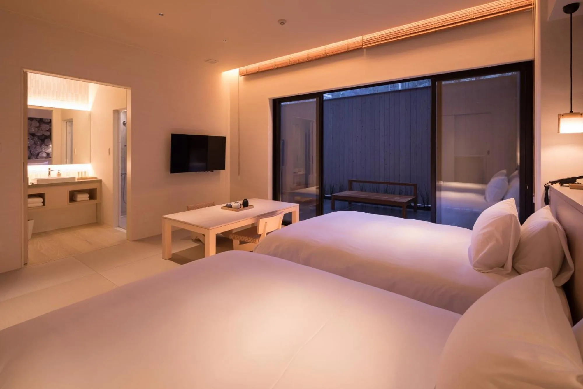 Bed in Solest Takachiho Hotel