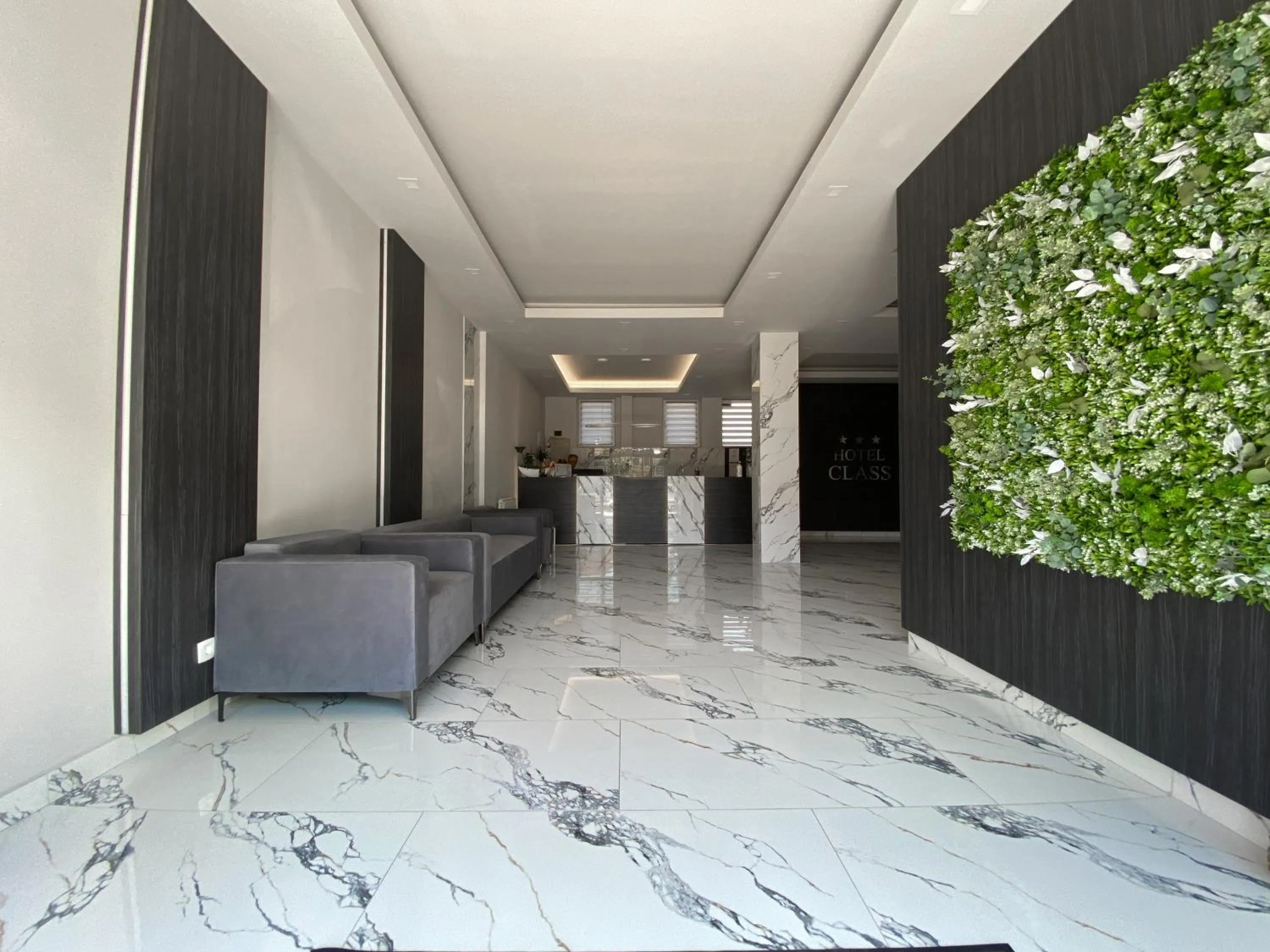 Lobby or reception in Hotel Class