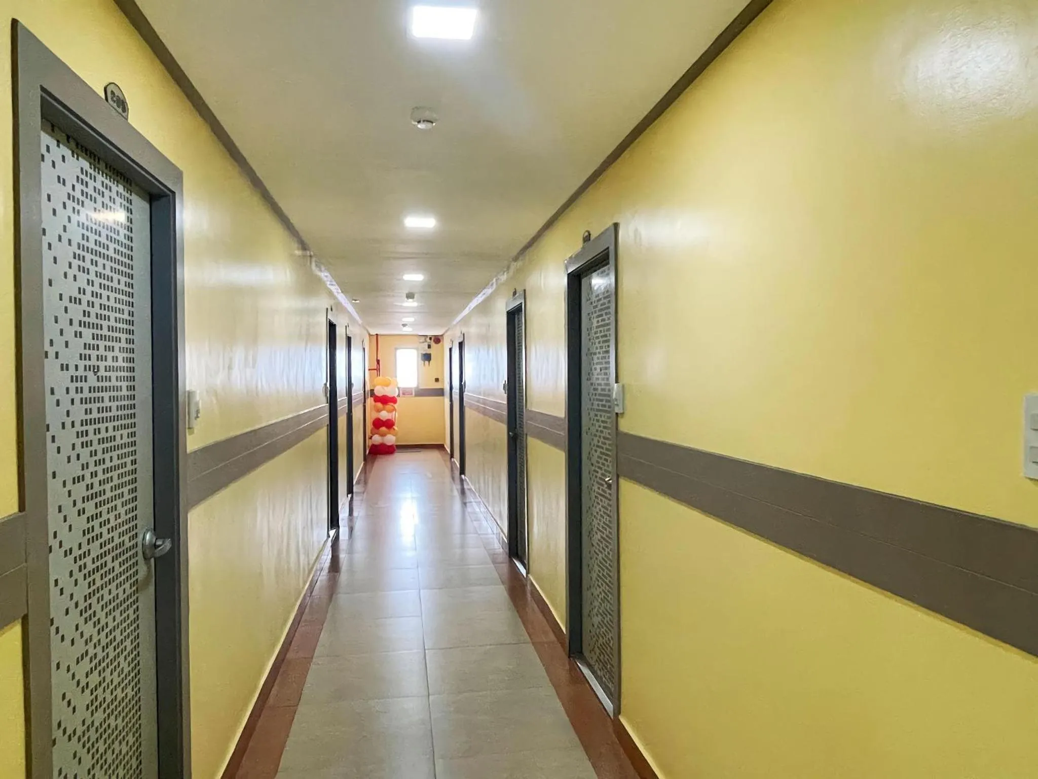 Property building in Jun and Helen Hotel and Restaurant