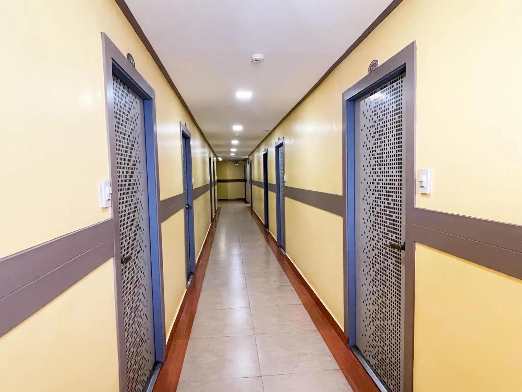 Property building in Jun and Helen Hotel and Restaurant