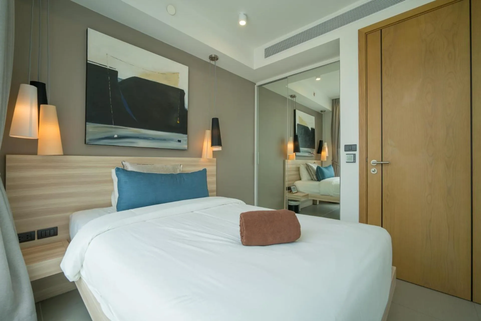 Bedroom, Bed in Oceanstone by Resava