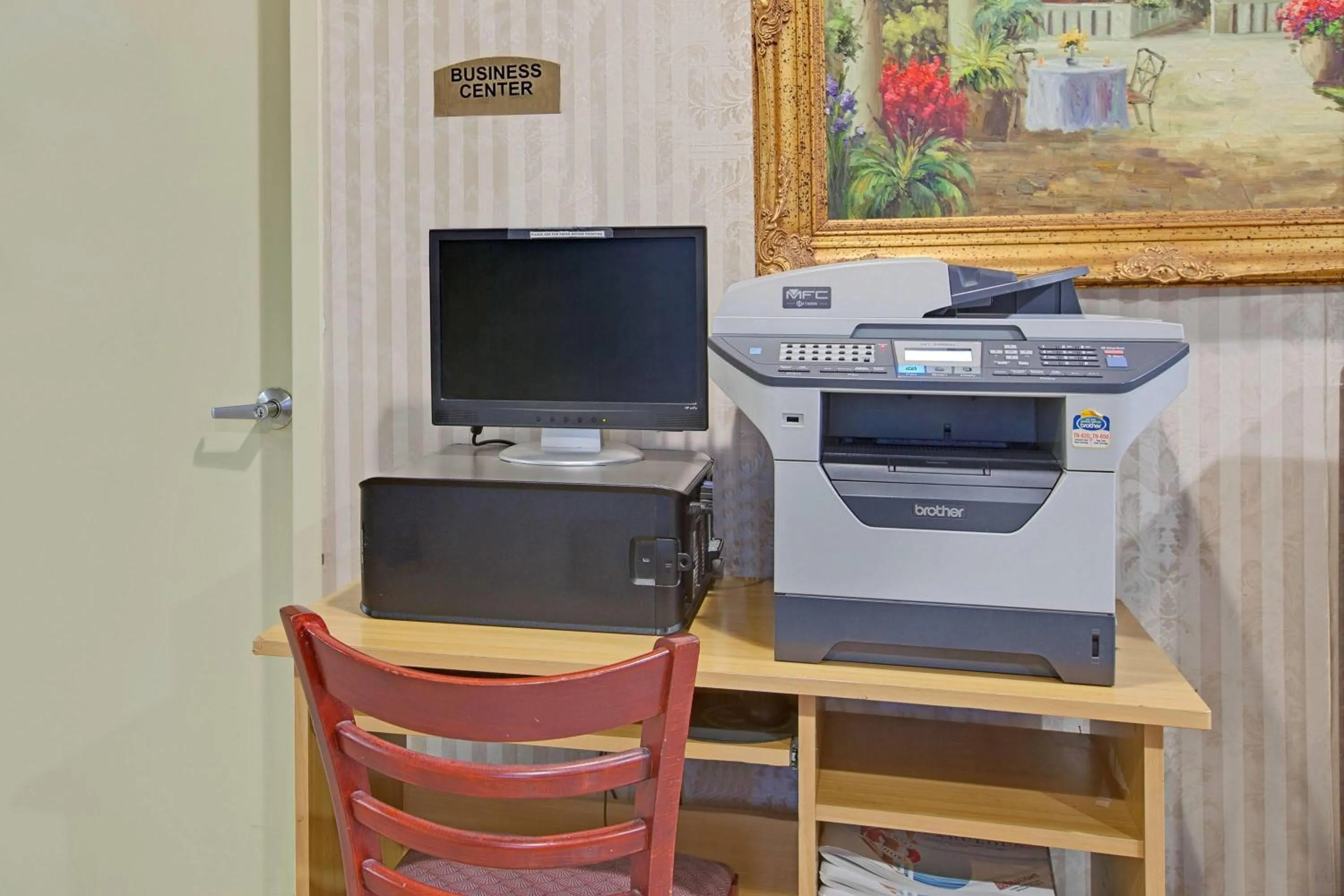 Business facilities in TraveIodge by Wyndham Parsippany