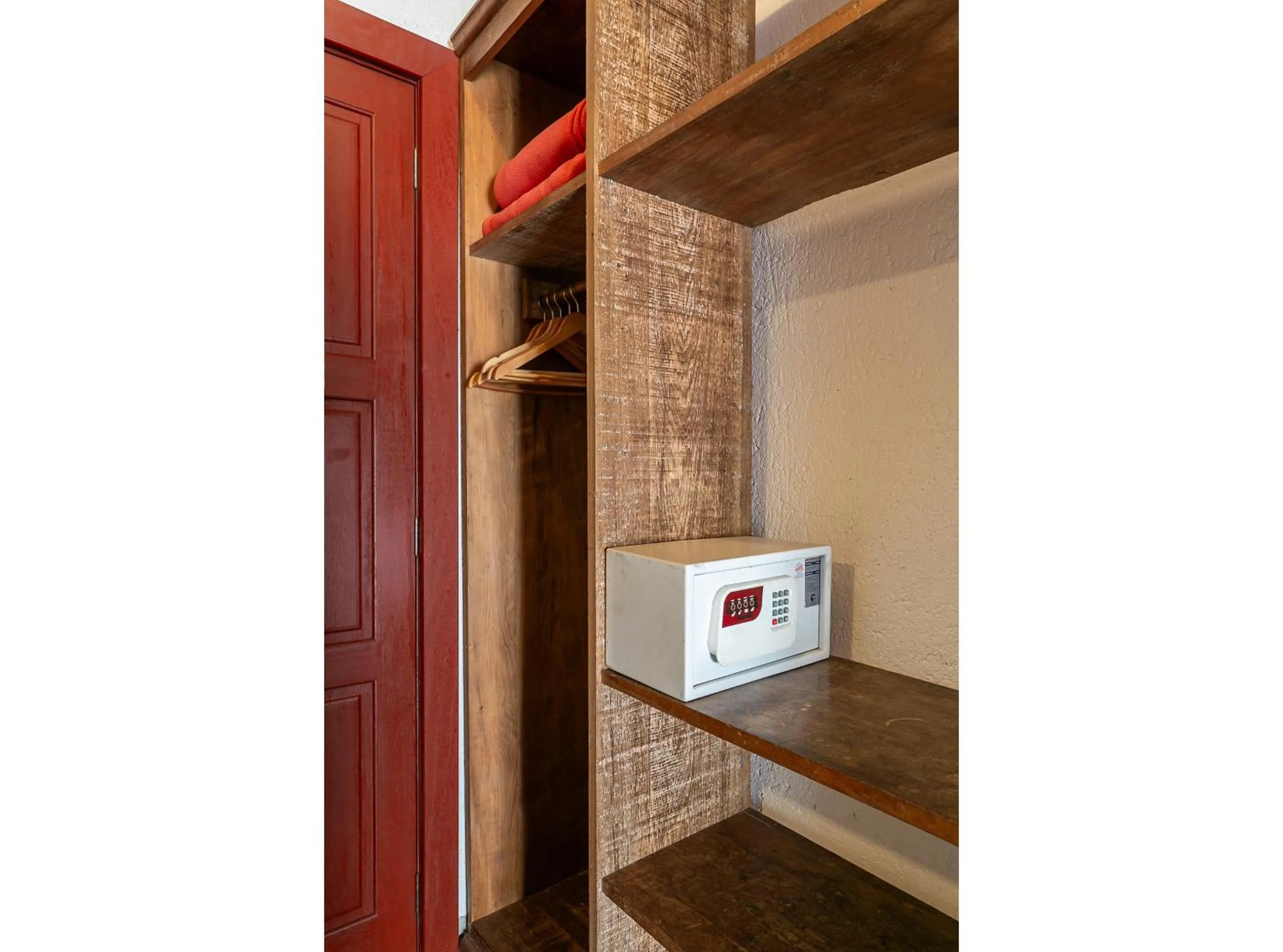 safe in Pousada Casa da Lagoa