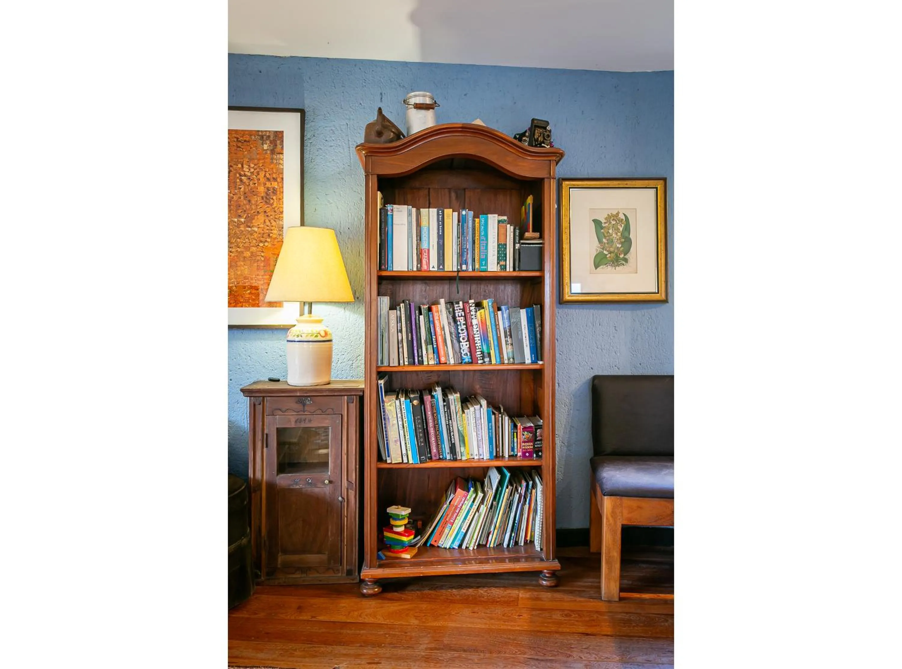 Library in Pousada Casa da Lagoa