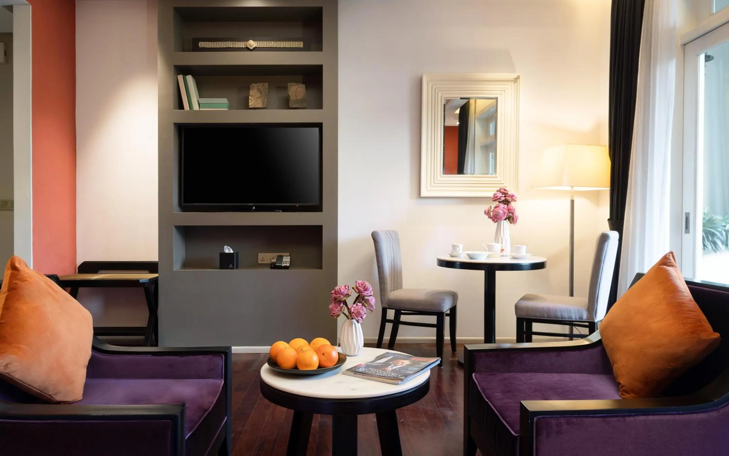 TV and multimedia in Memoire Palace Resort & Spa