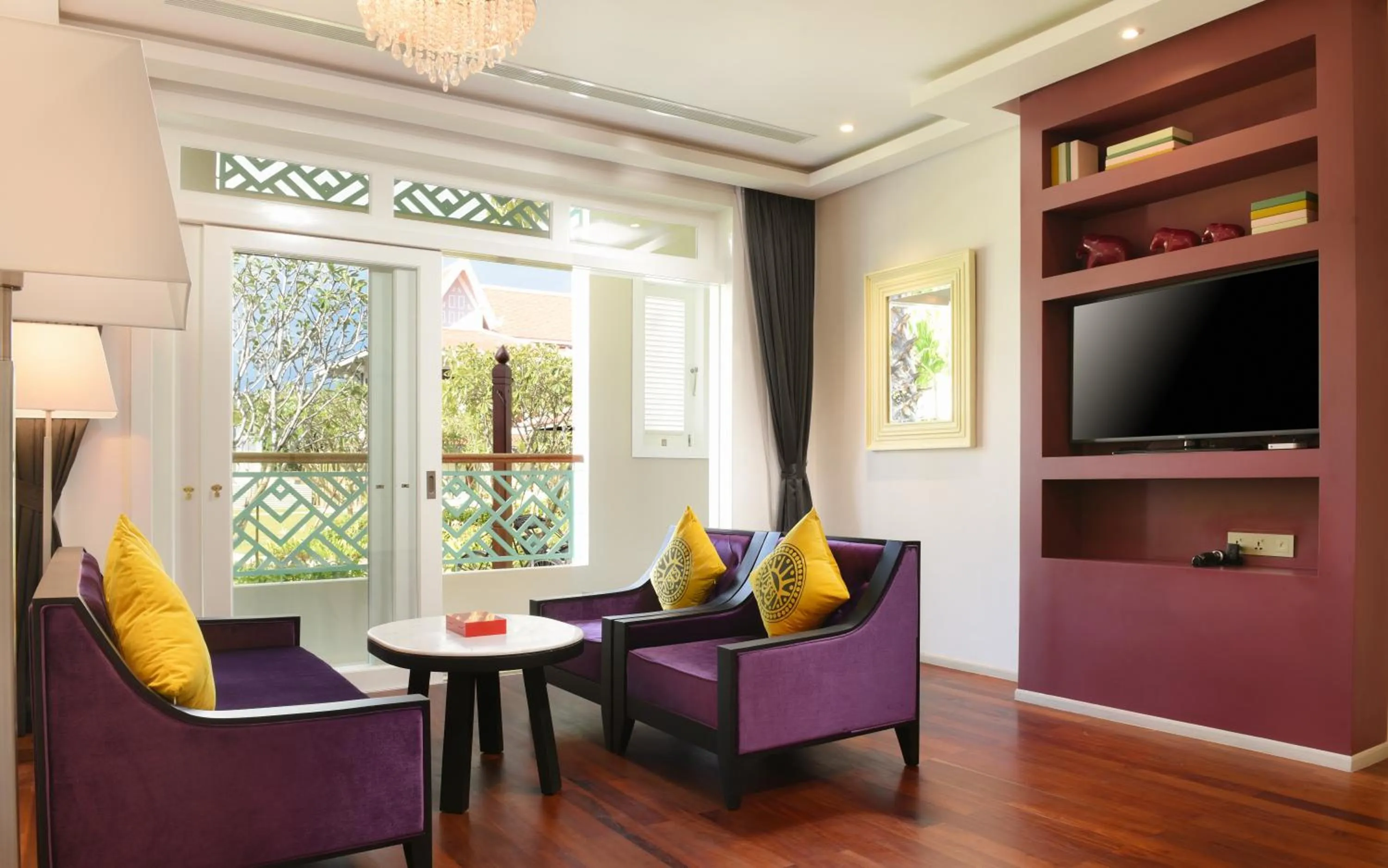 TV and multimedia in Memoire Palace Resort & Spa