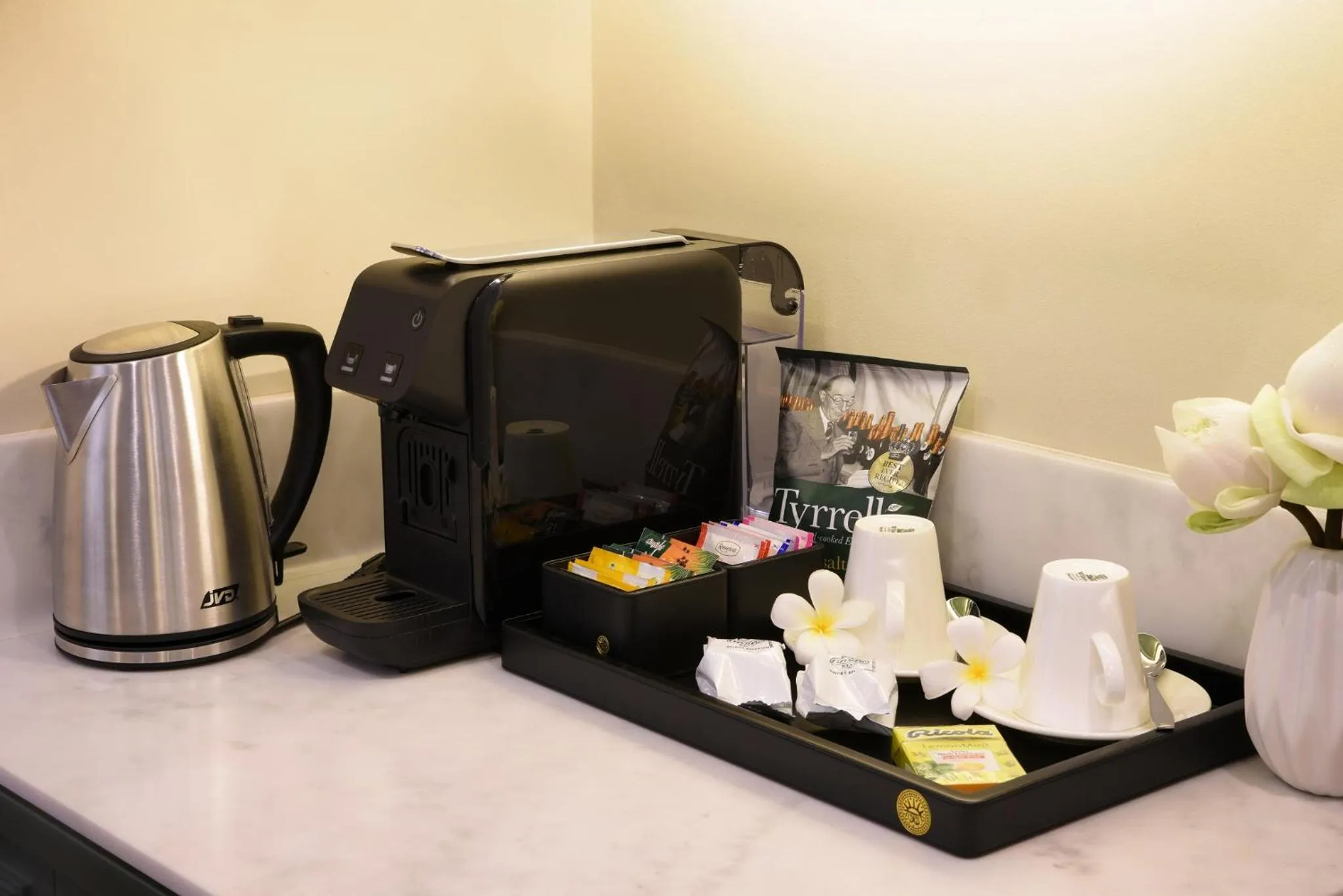 Coffee/tea facilities in Memoire Palace Resort & Spa
