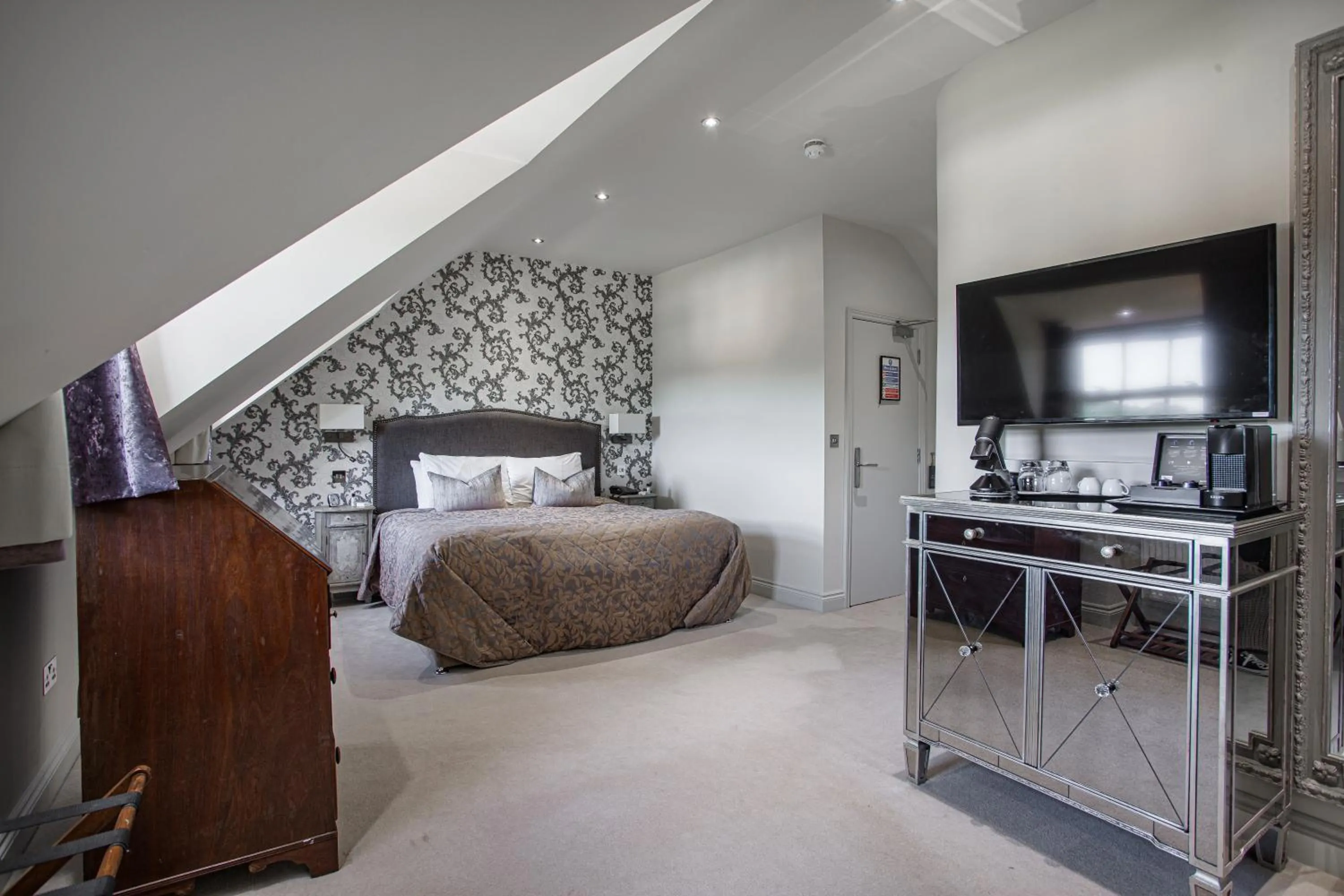 Bed in The Pheasant Hotel, Holt, Norfolk - The Coaching Inn Group