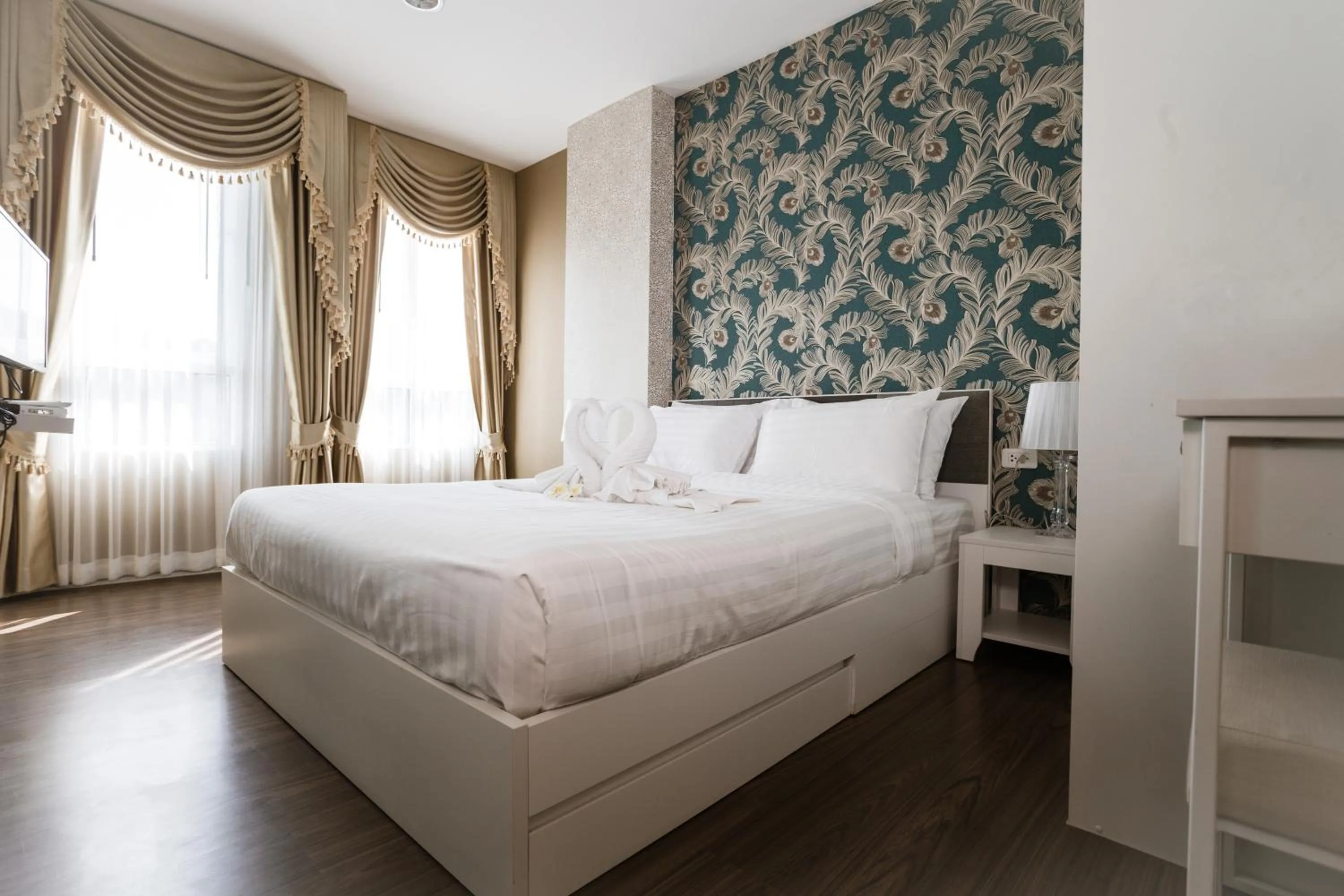 Bed in Courtyard khaoyai by JP