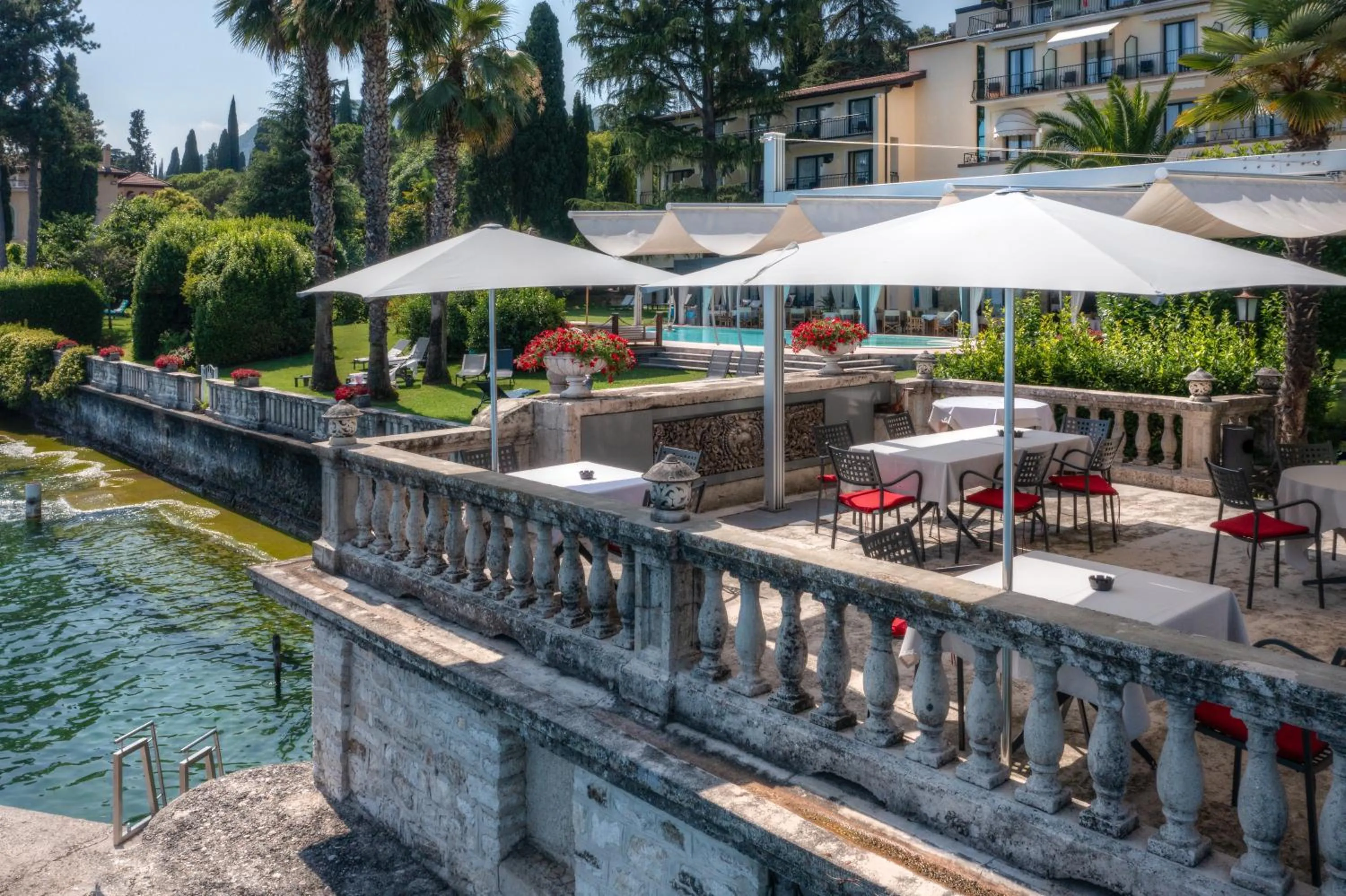 Restaurant/places to eat in Hotel Villa Capri