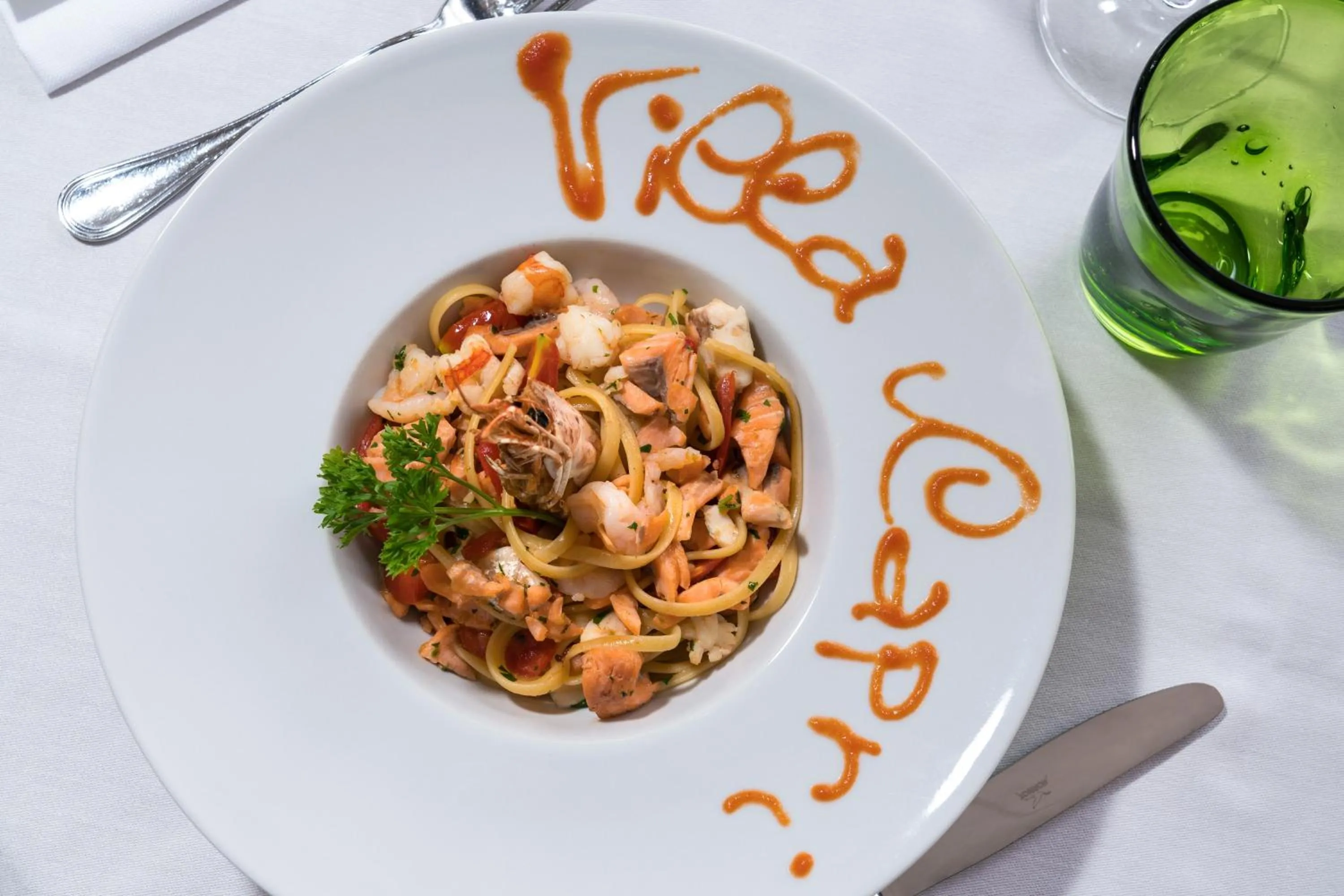 Restaurant/places to eat in Hotel Villa Capri