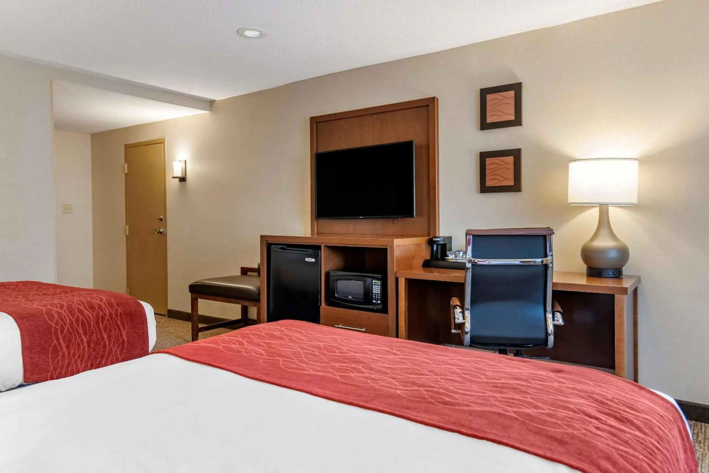Bedroom, Bed in Comfort Inn Glenmont - Albany South