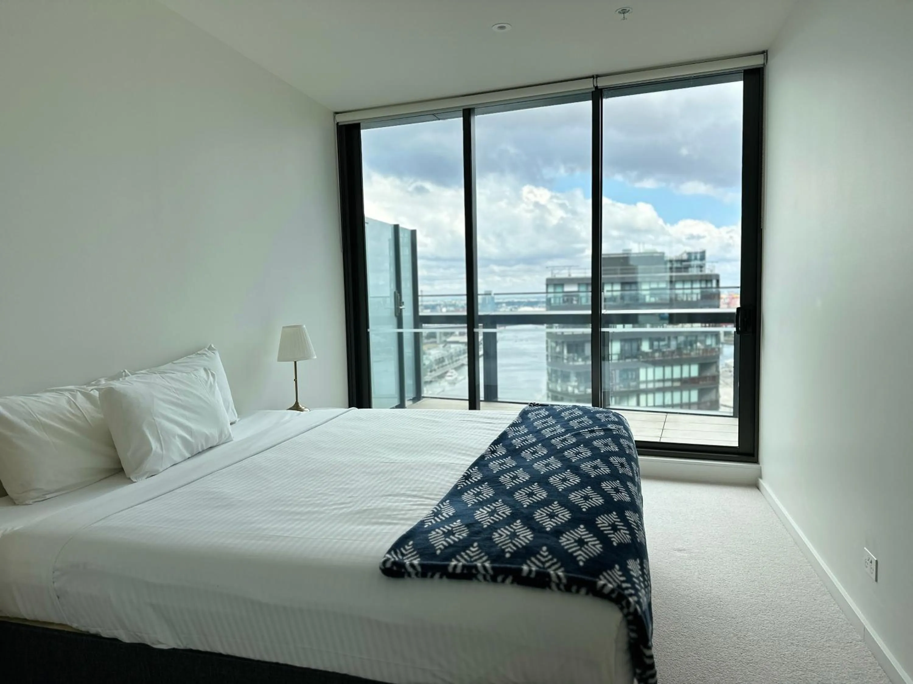 Winston Apartments Docklands