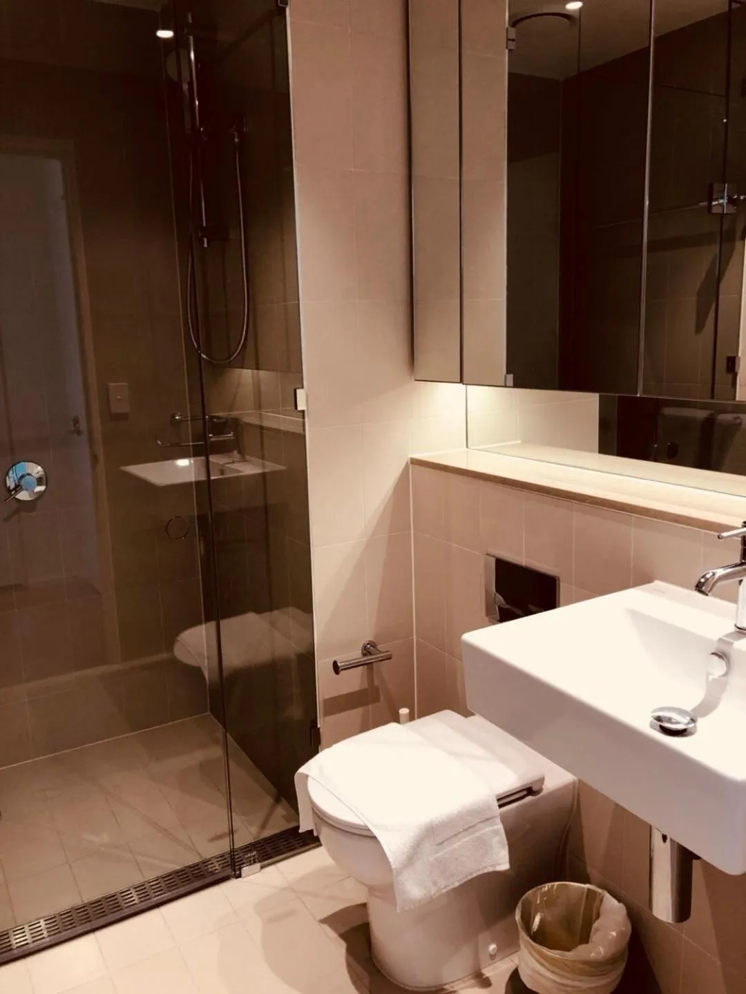 Shower in Winston Apartments Docklands