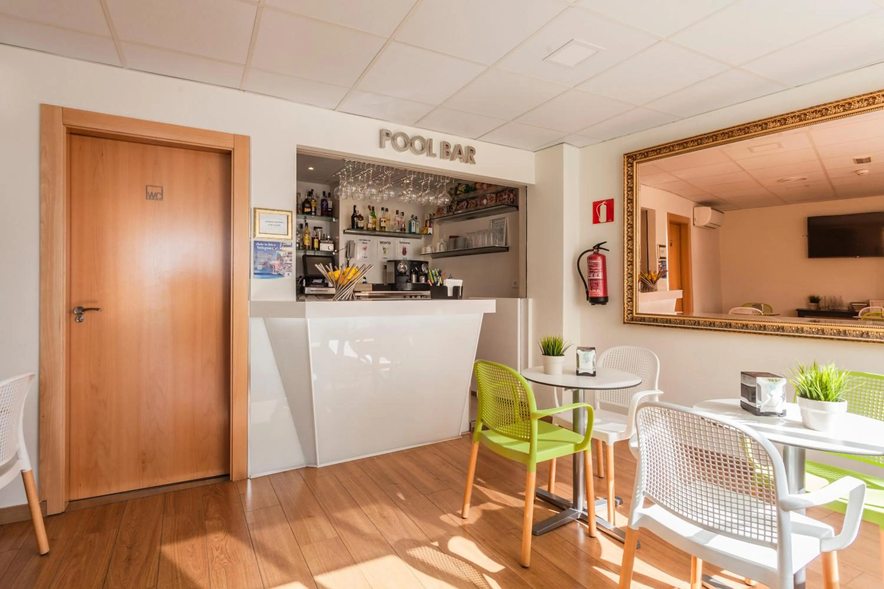 Lounge or bar in Hotel Centro Mar