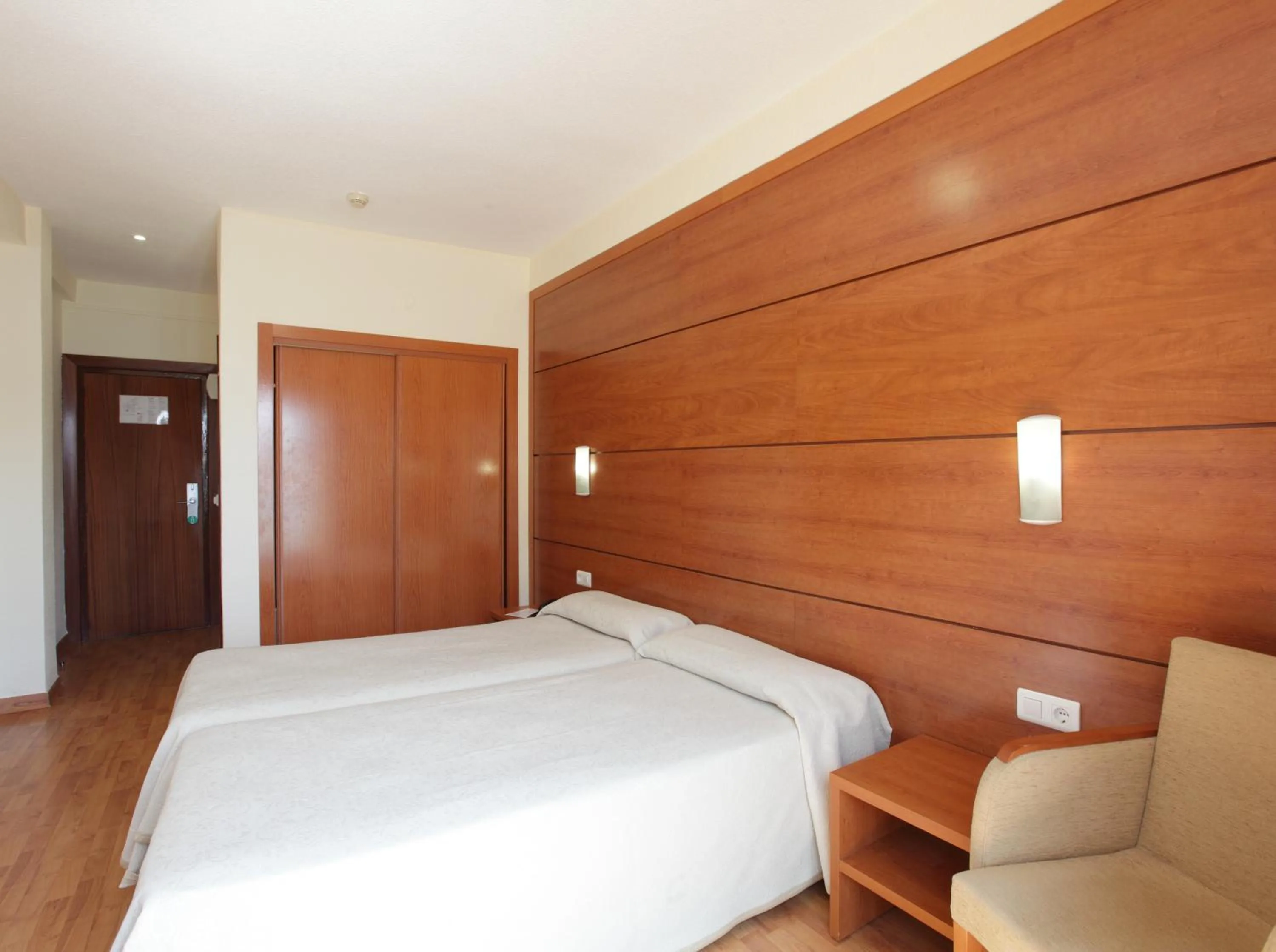 Bed in Hotel Centro Mar