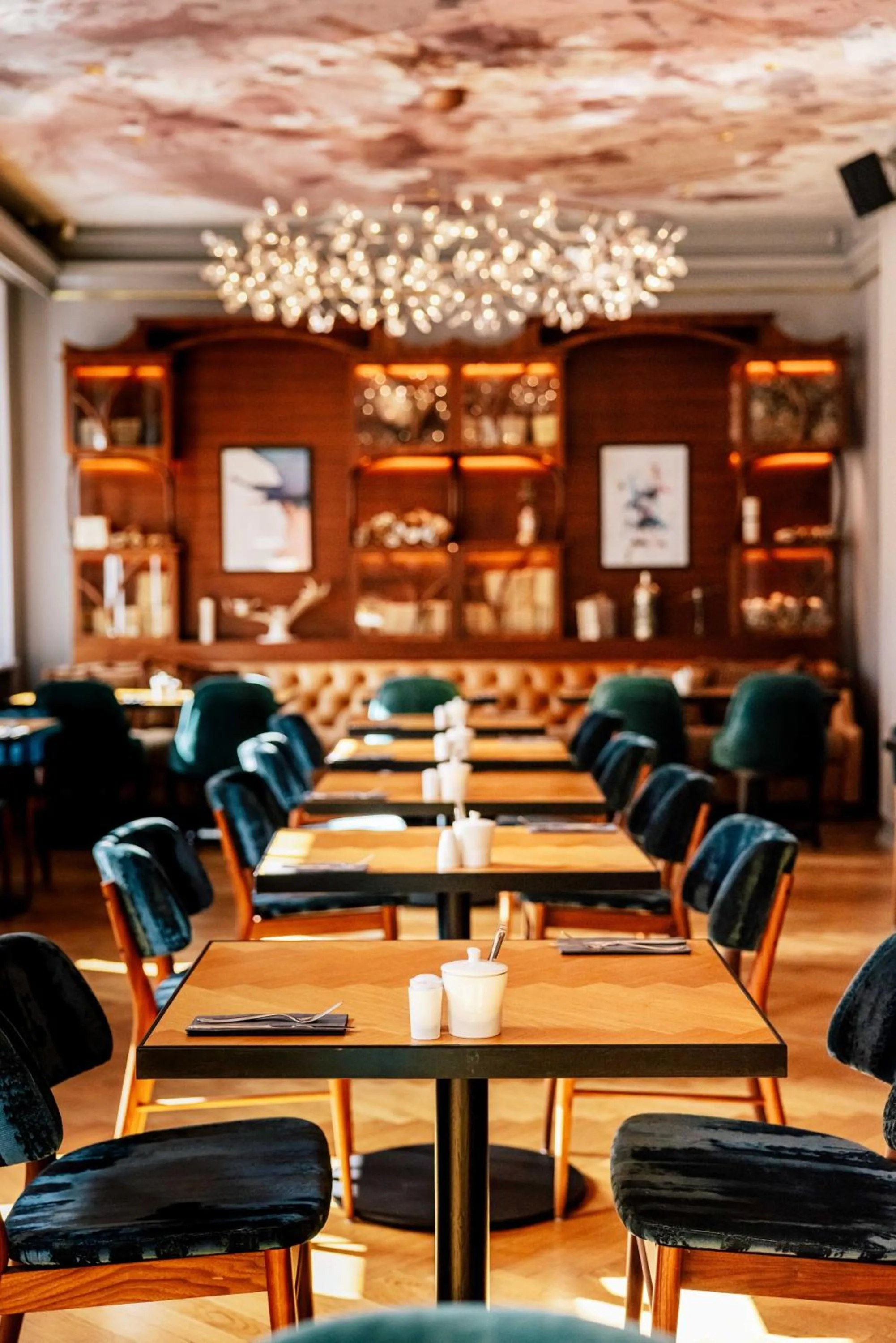 Restaurant/places to eat in Grand Poet Hotel and SPA by Semarah