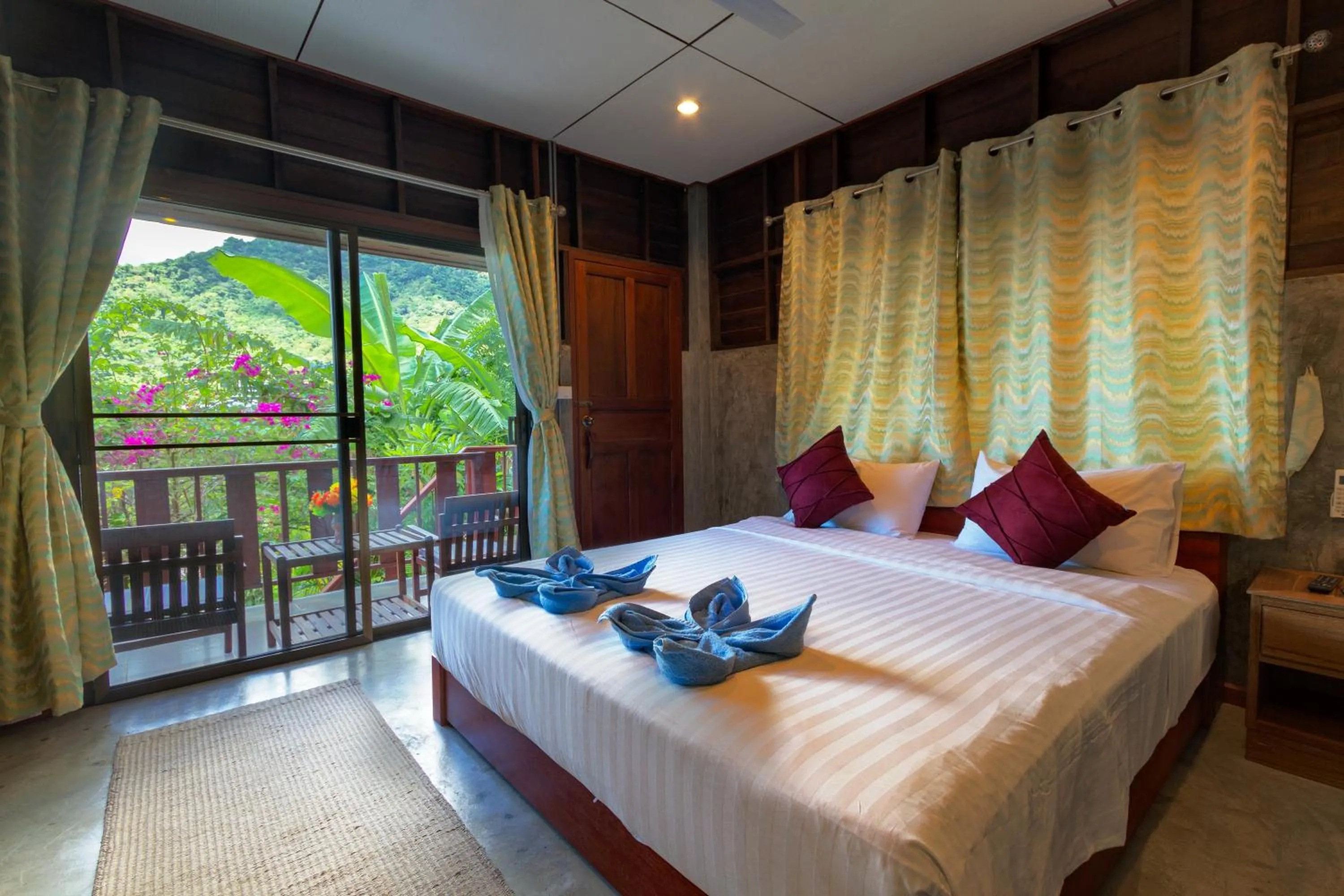 Property building, Bed in Kanya Cozy Bungalows Kata