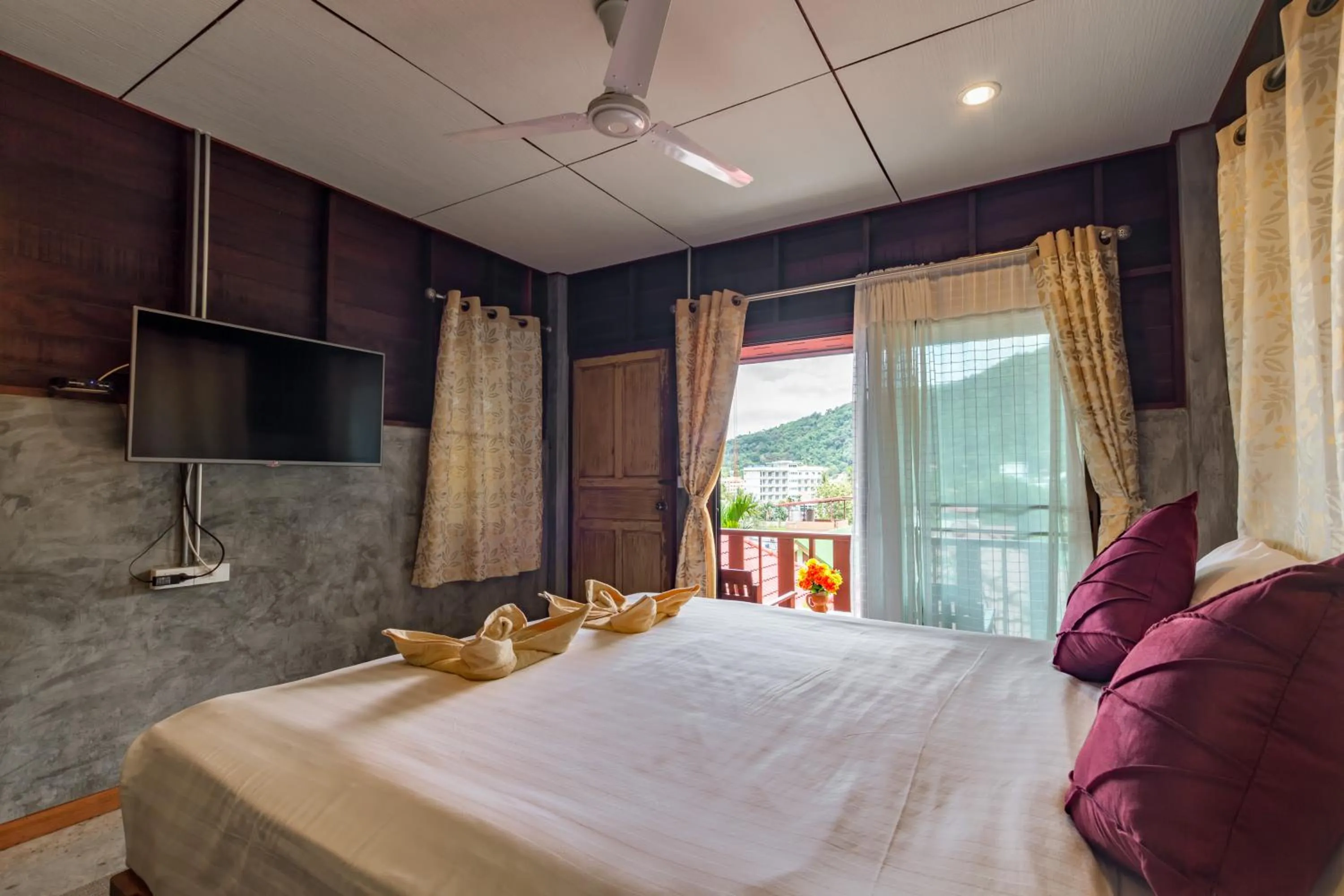 Property building, Bed in Kanya Cozy Bungalows Kata