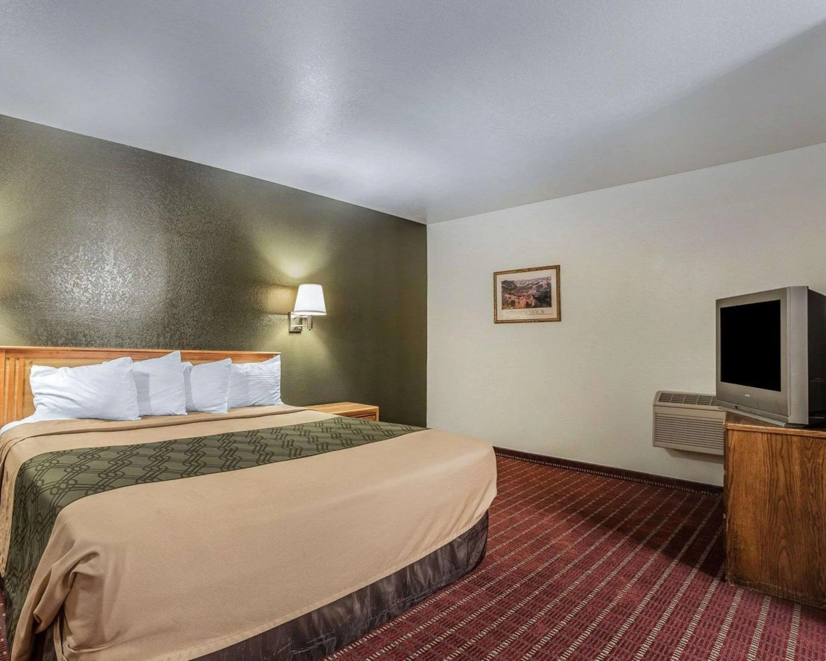 Photo of the whole room in Rodeway Inn Hurricane - Zion National Park Area