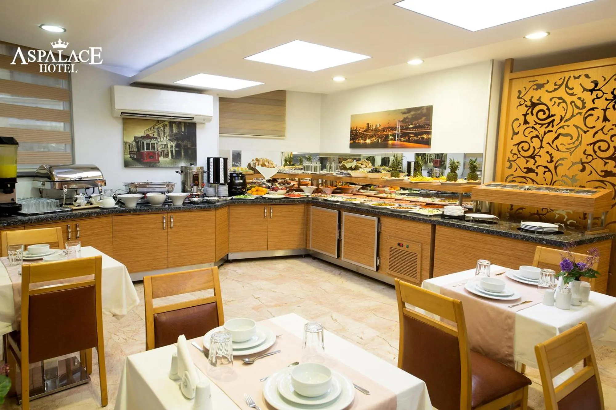 Restaurant/places to eat in Aspalace Hotel The Istanbul Old City