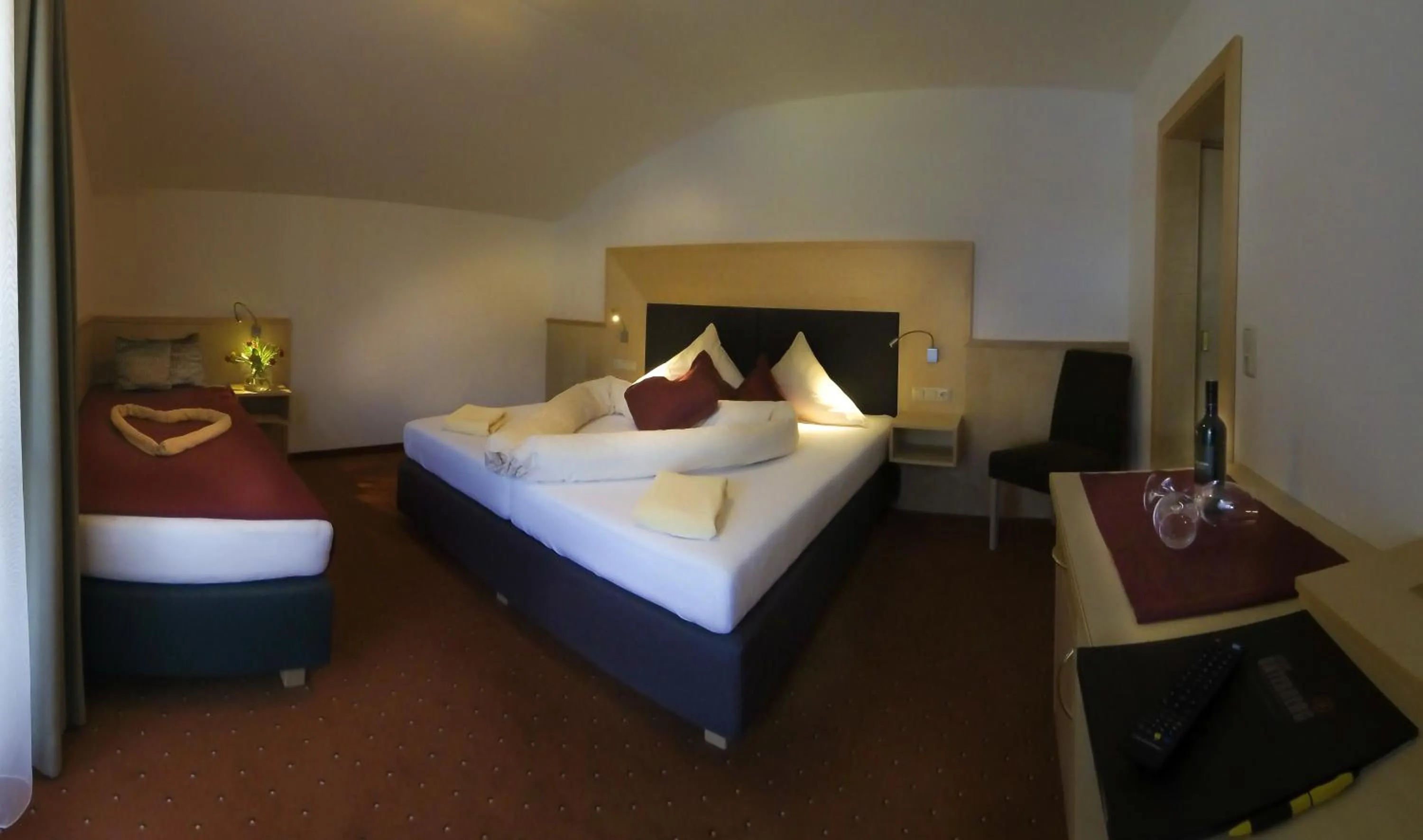 Photo of the whole room, Bed in Hotel Unser Unterberg