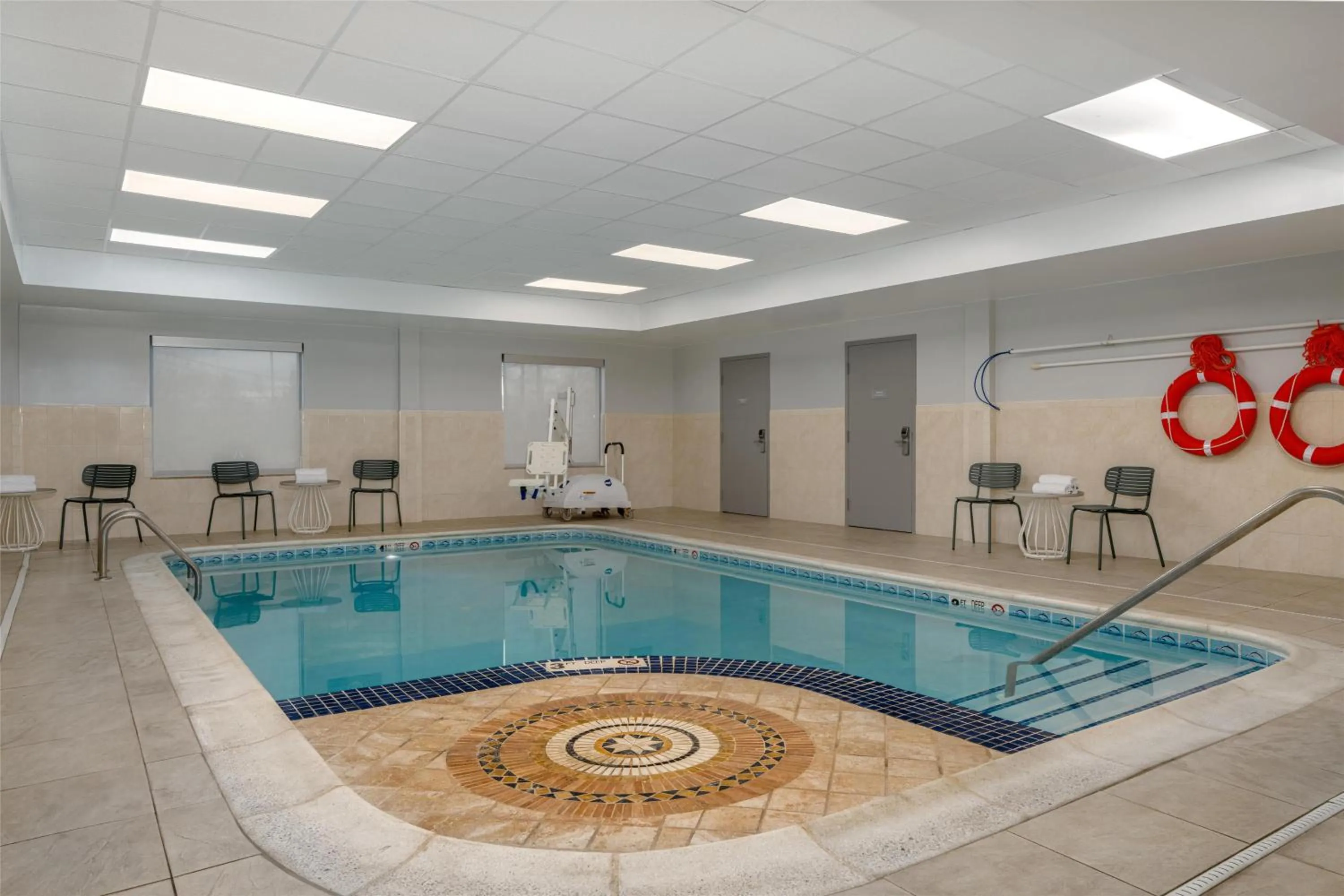 Pool view in Spark by Hilton Rahway