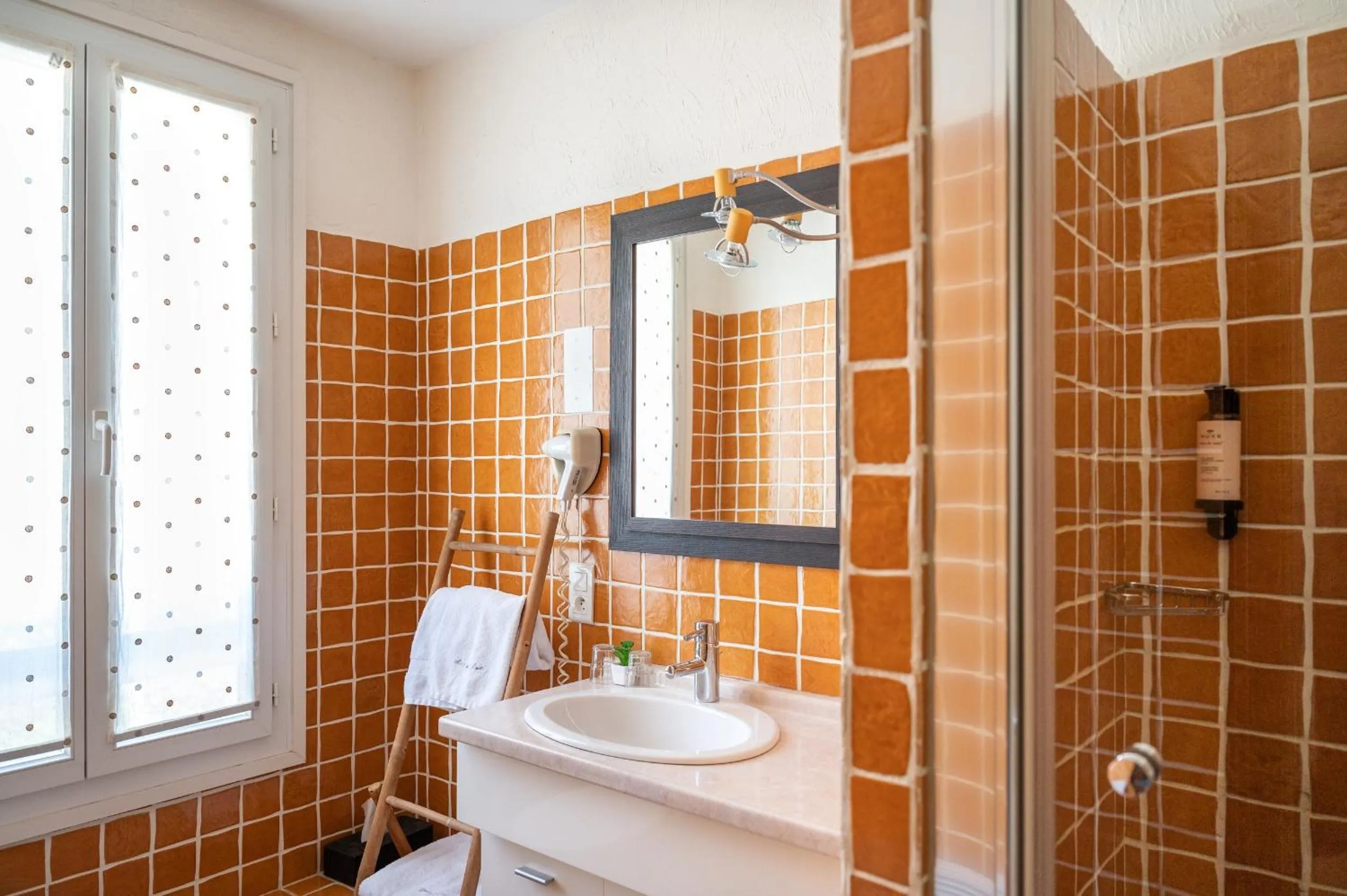 Bathroom in Hôtel de La Fossette