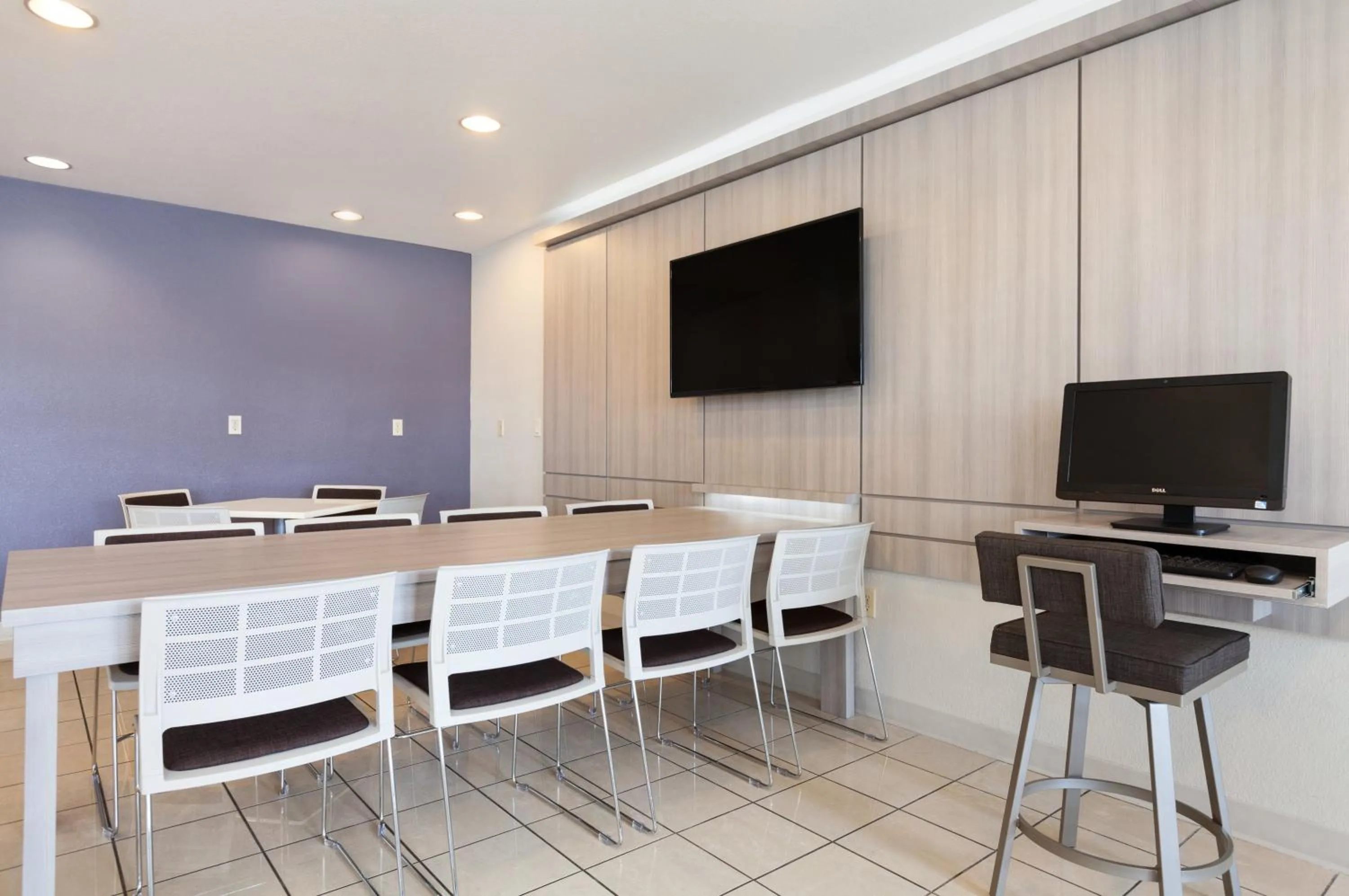 Lobby or reception in Microtel Inn & Suites Modesto