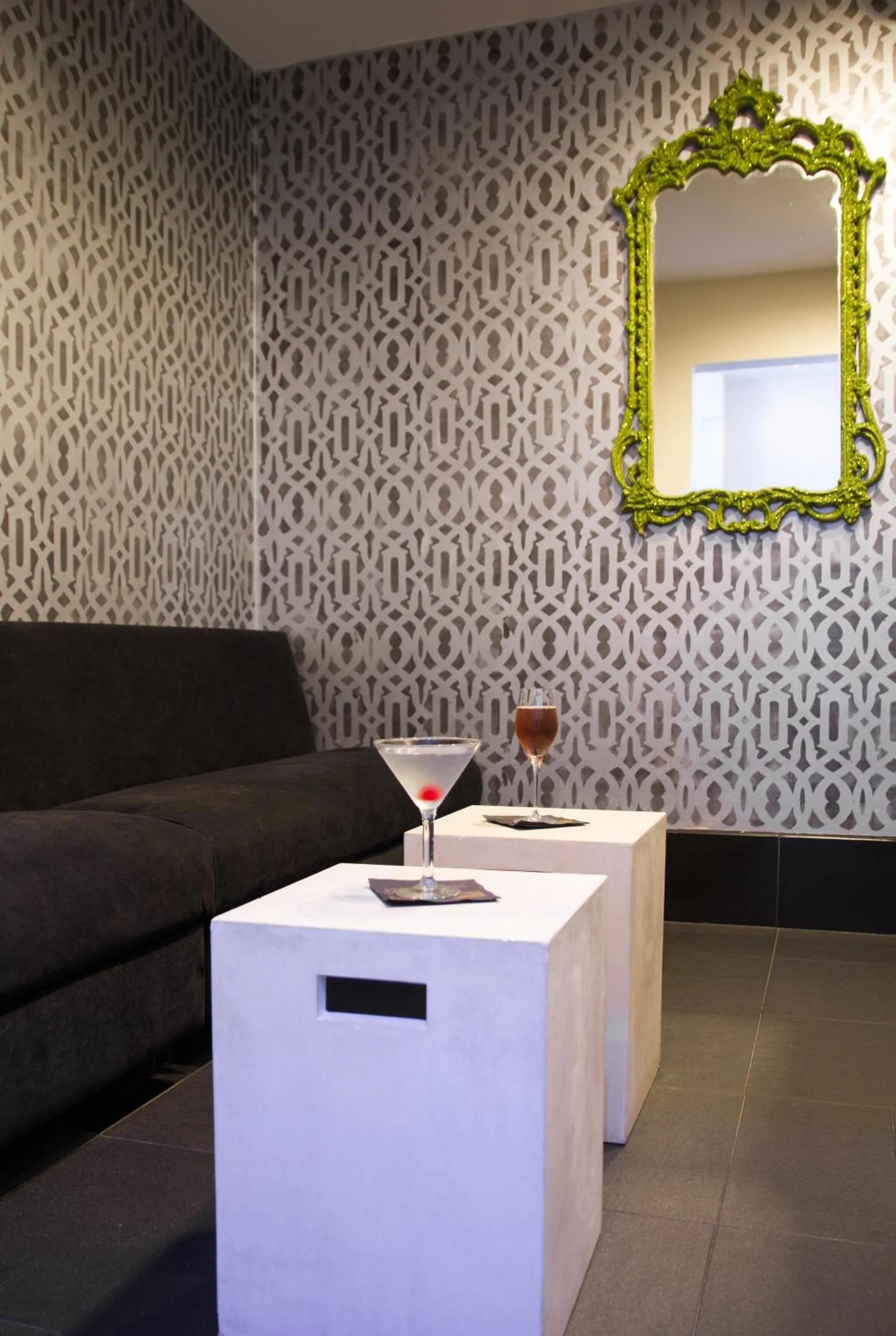 Lounge or bar in Hotel Le Marais