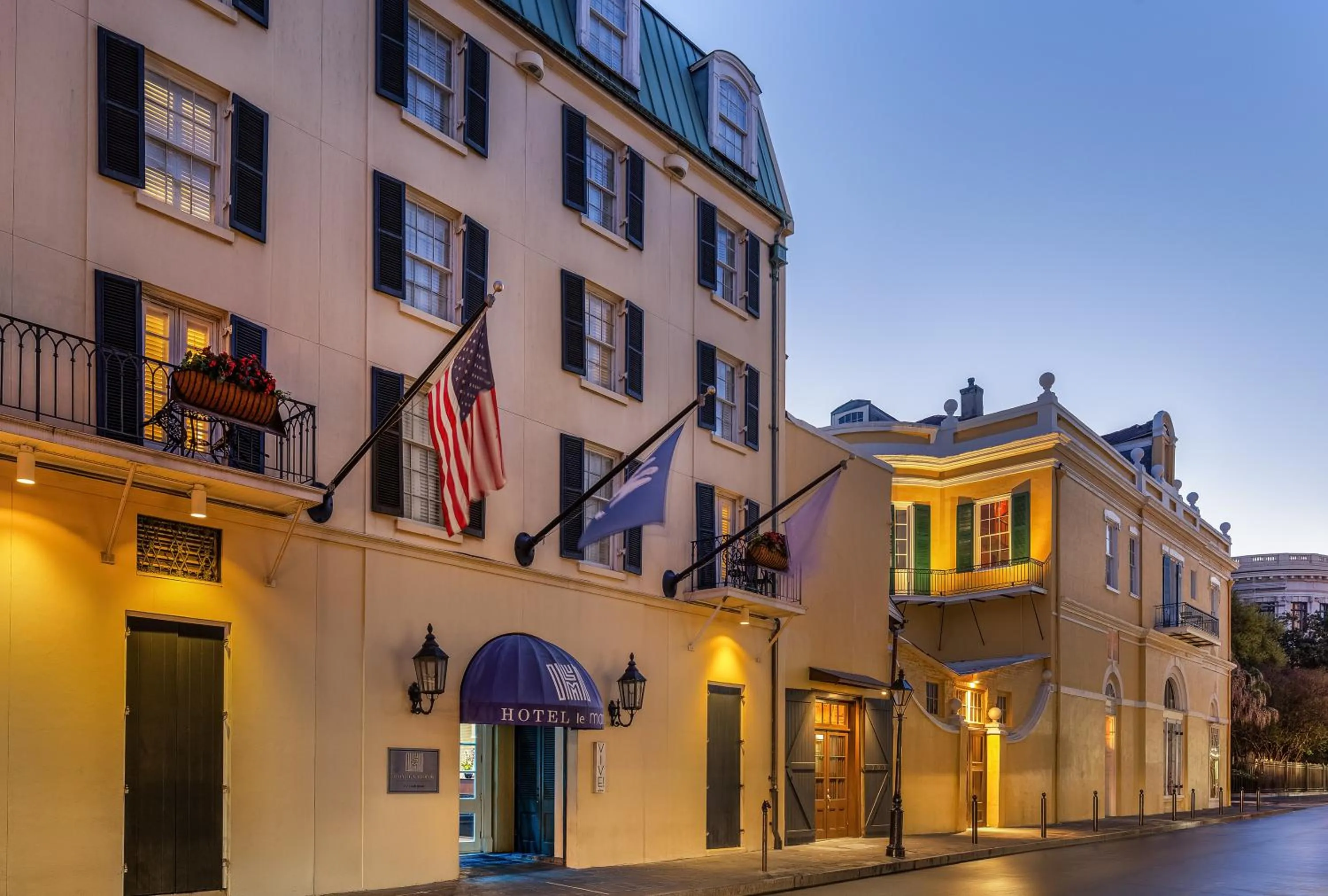 Property building in Hotel Le Marais