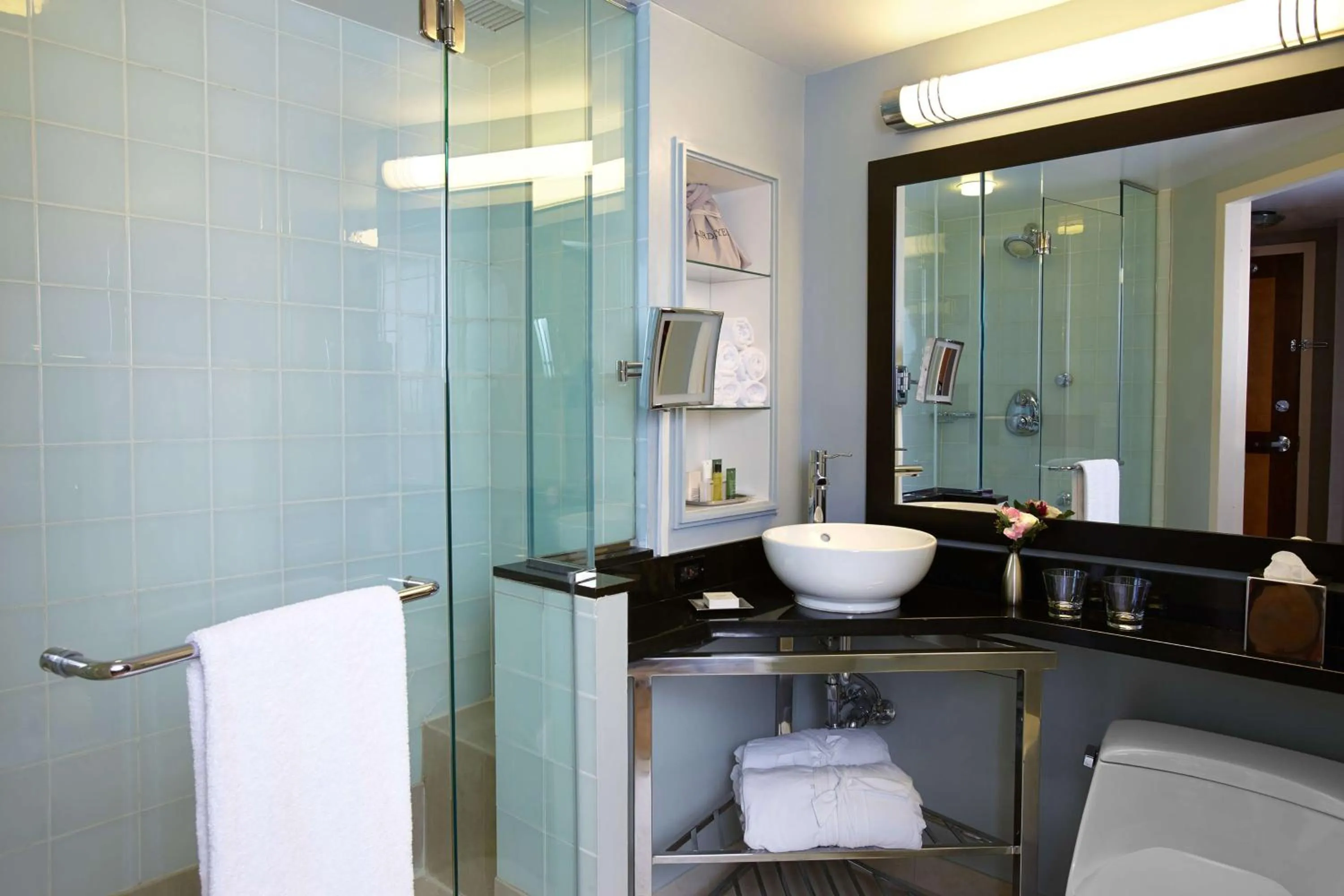 Shower in Hilton Club New York