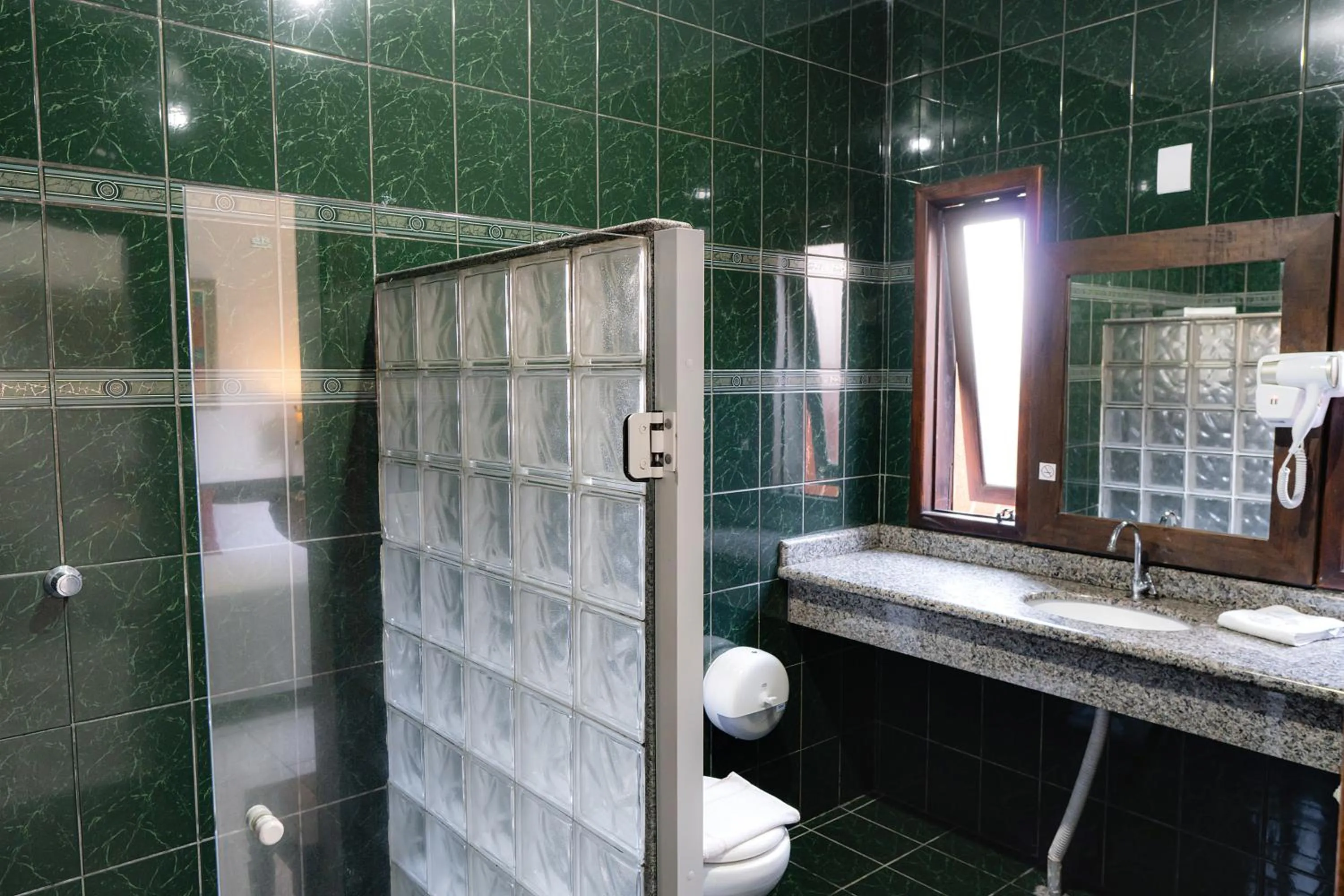 Bathroom in Pousada Porto dos Casais