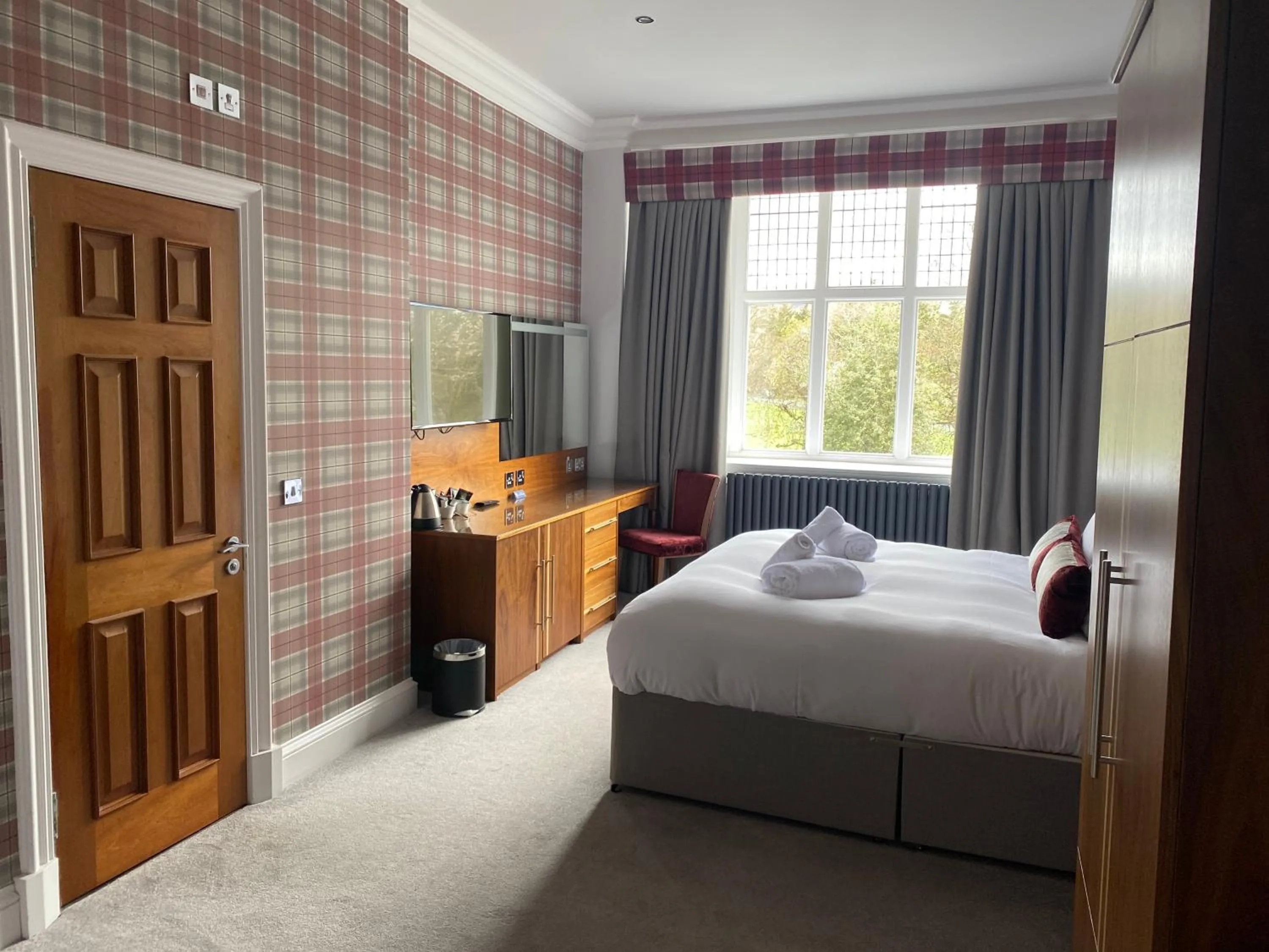 Bedroom, Bed in The Craigie Hotel