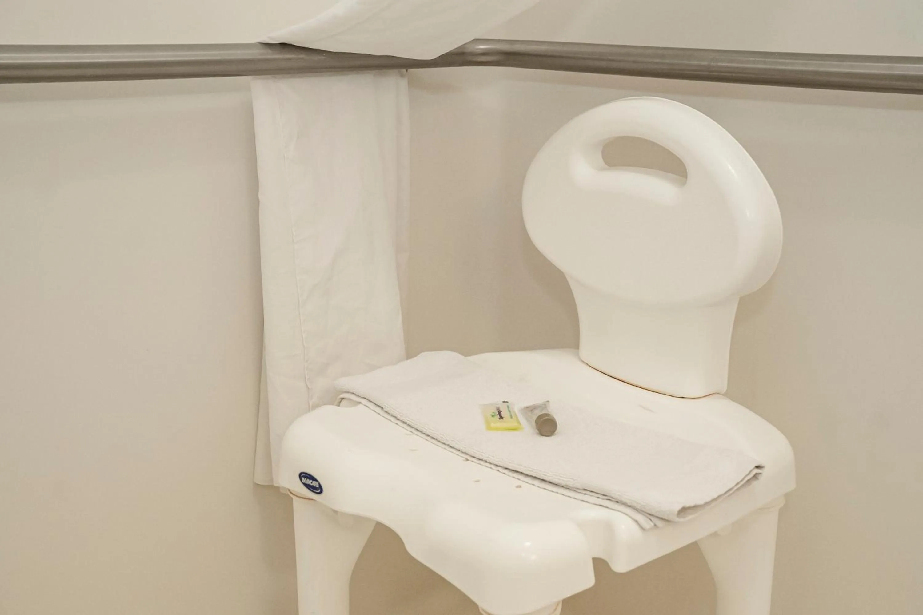 Bathroom in Victorian Inn & Suites-York