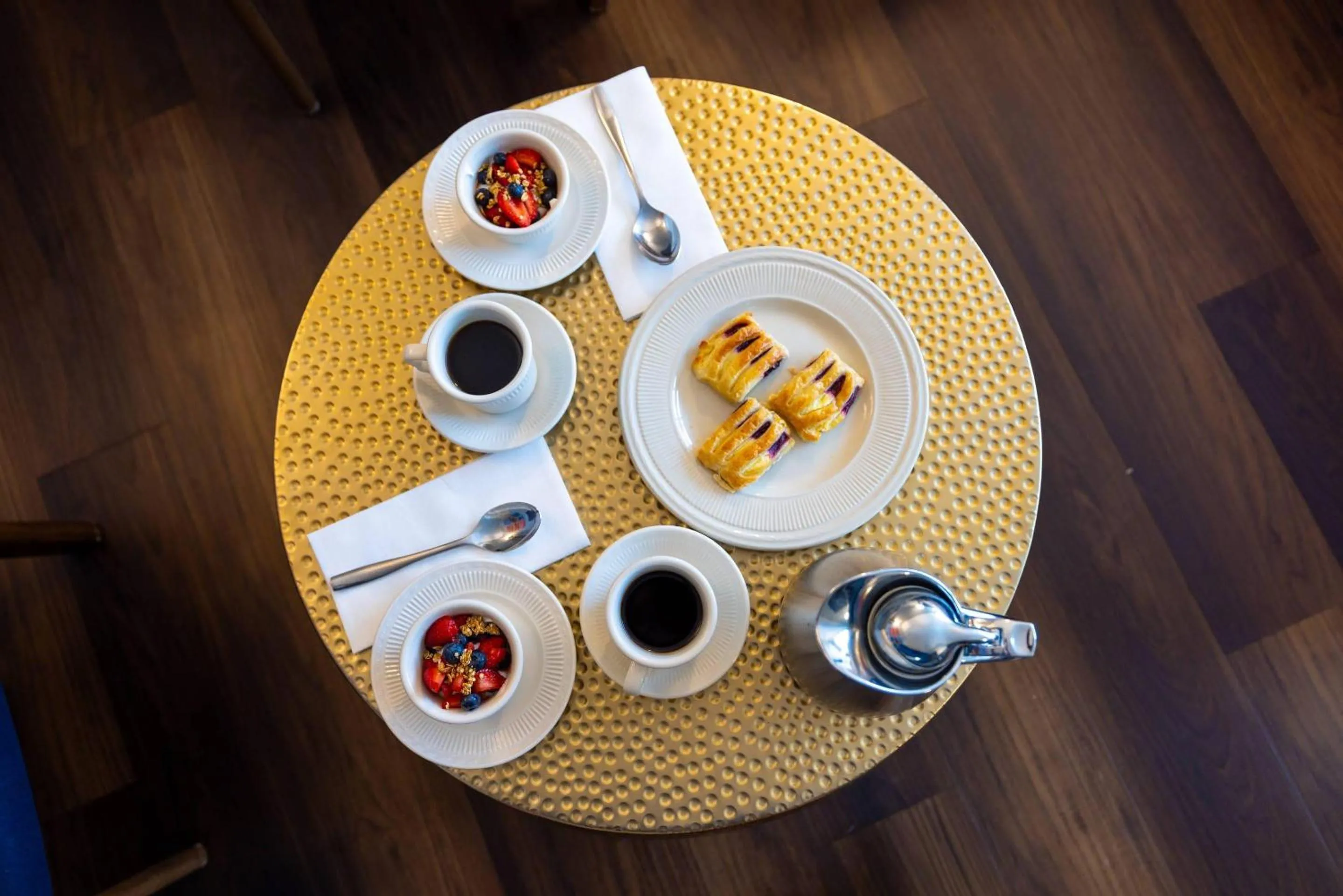 Bedroom in The Highlander Hotel, Ascend Hotel Collection