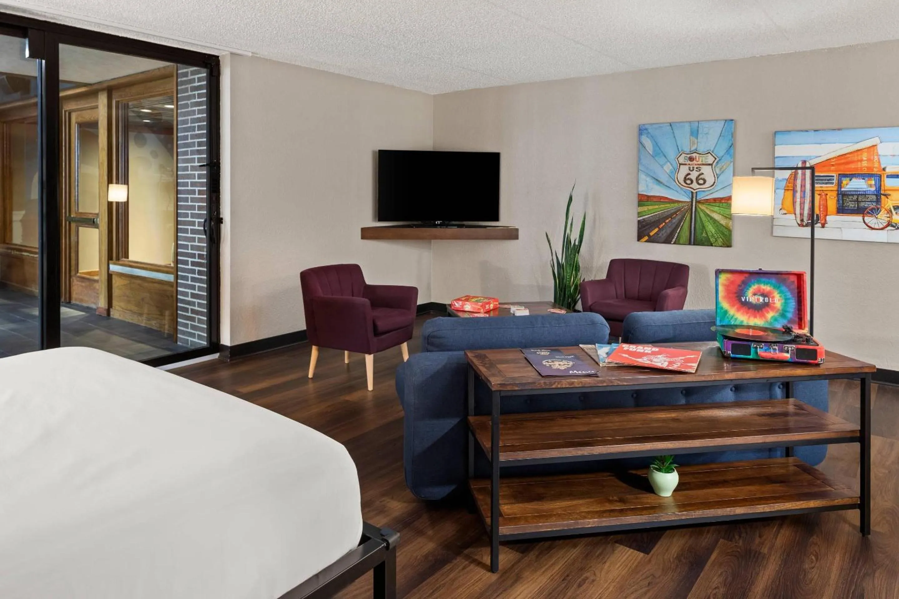 Bedroom, Bed in The Highlander Hotel, Ascend Hotel Collection