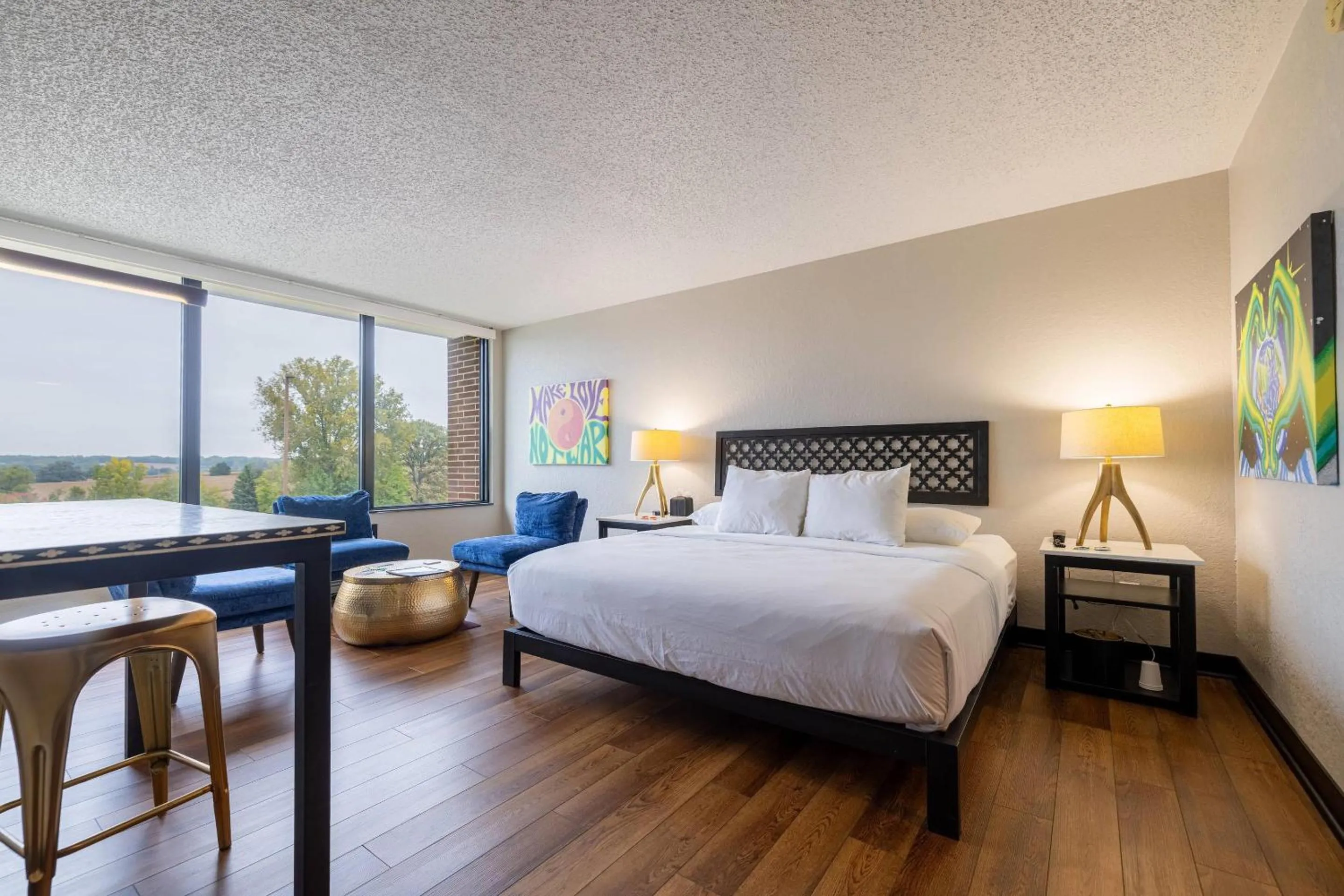 Bedroom, Bed in The Highlander Hotel, Ascend Hotel Collection