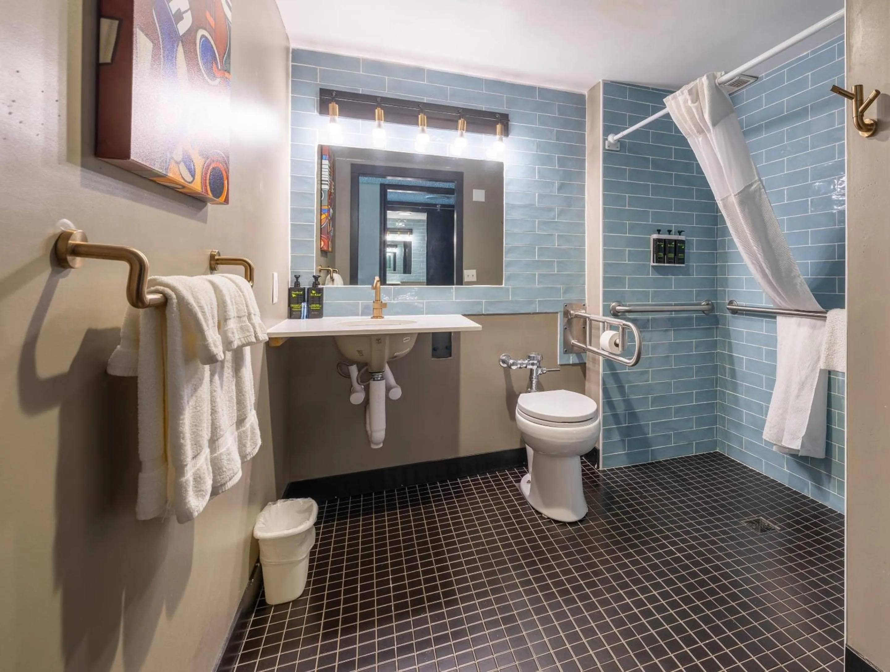 Bedroom in The Highlander Hotel, Ascend Hotel Collection