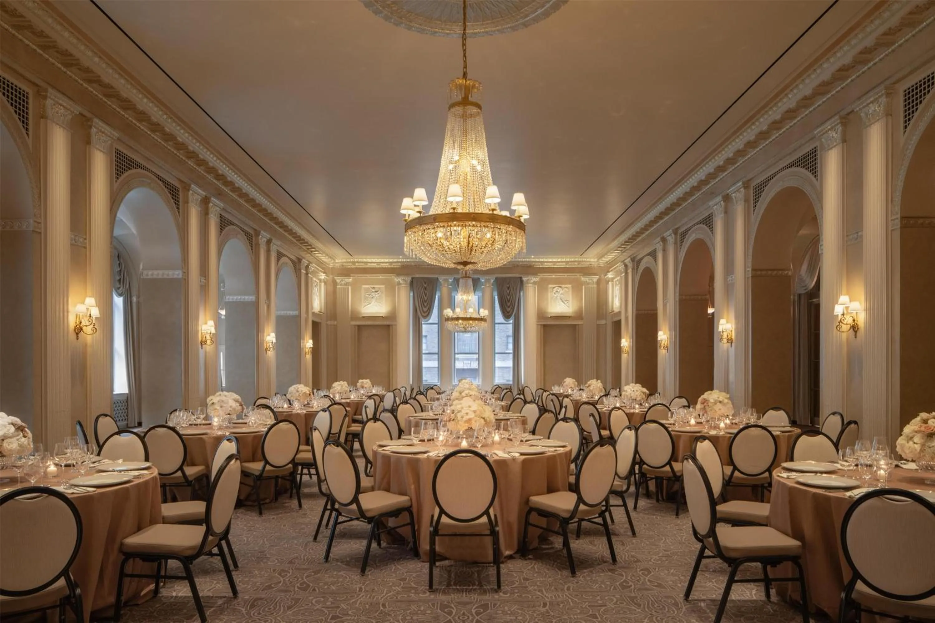 Restaurant/places to eat in Waldorf Astoria New York